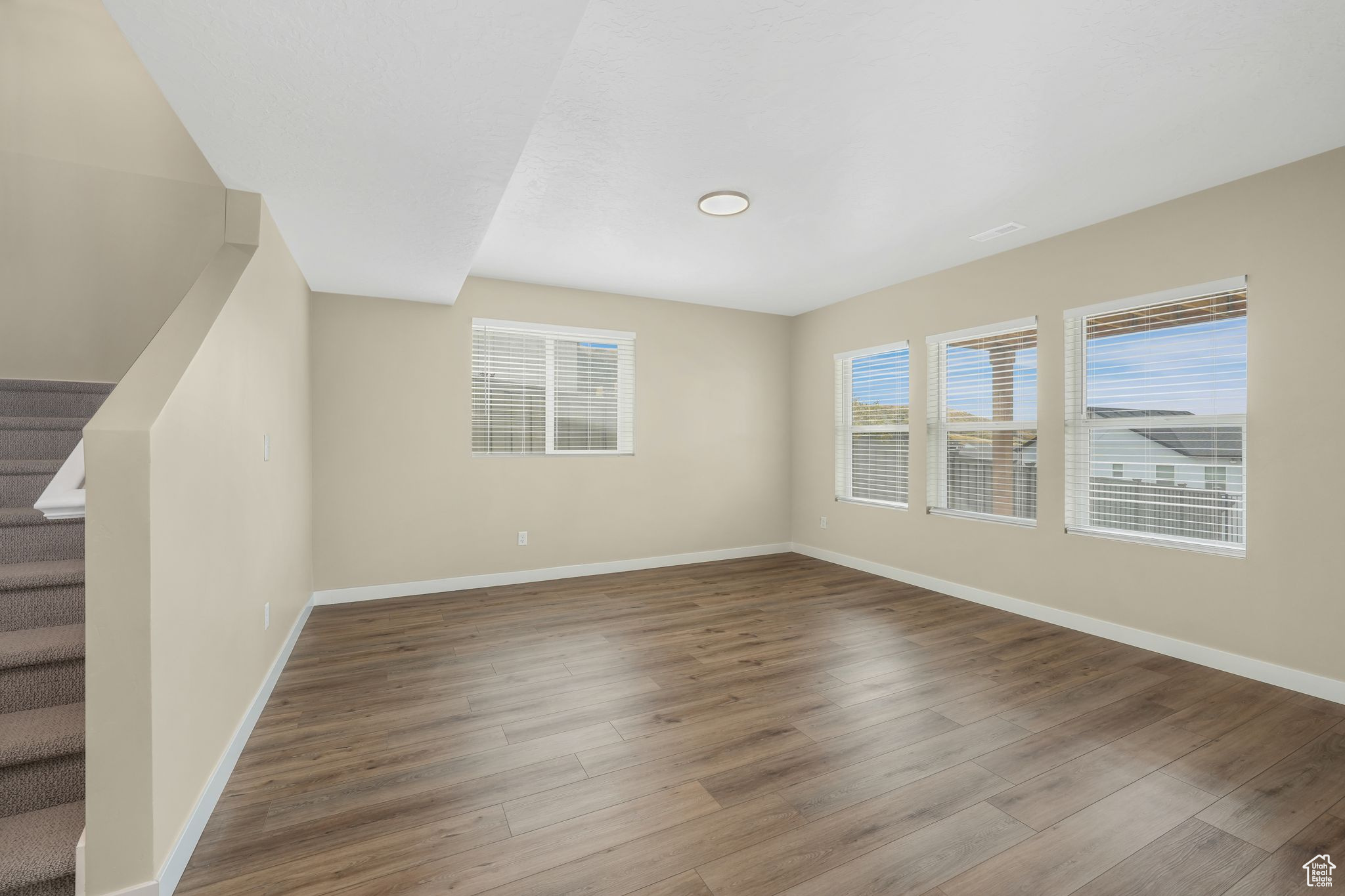 CANYON POINT - Residential