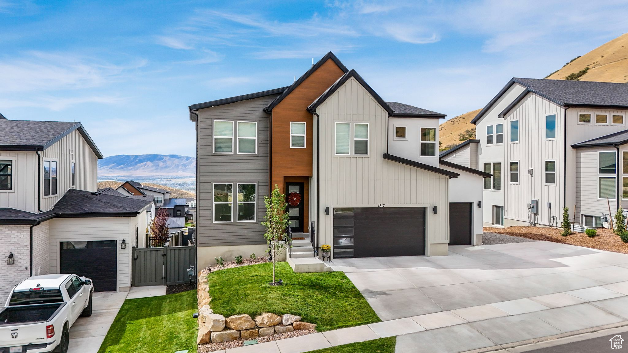 CANYON POINT - Residential