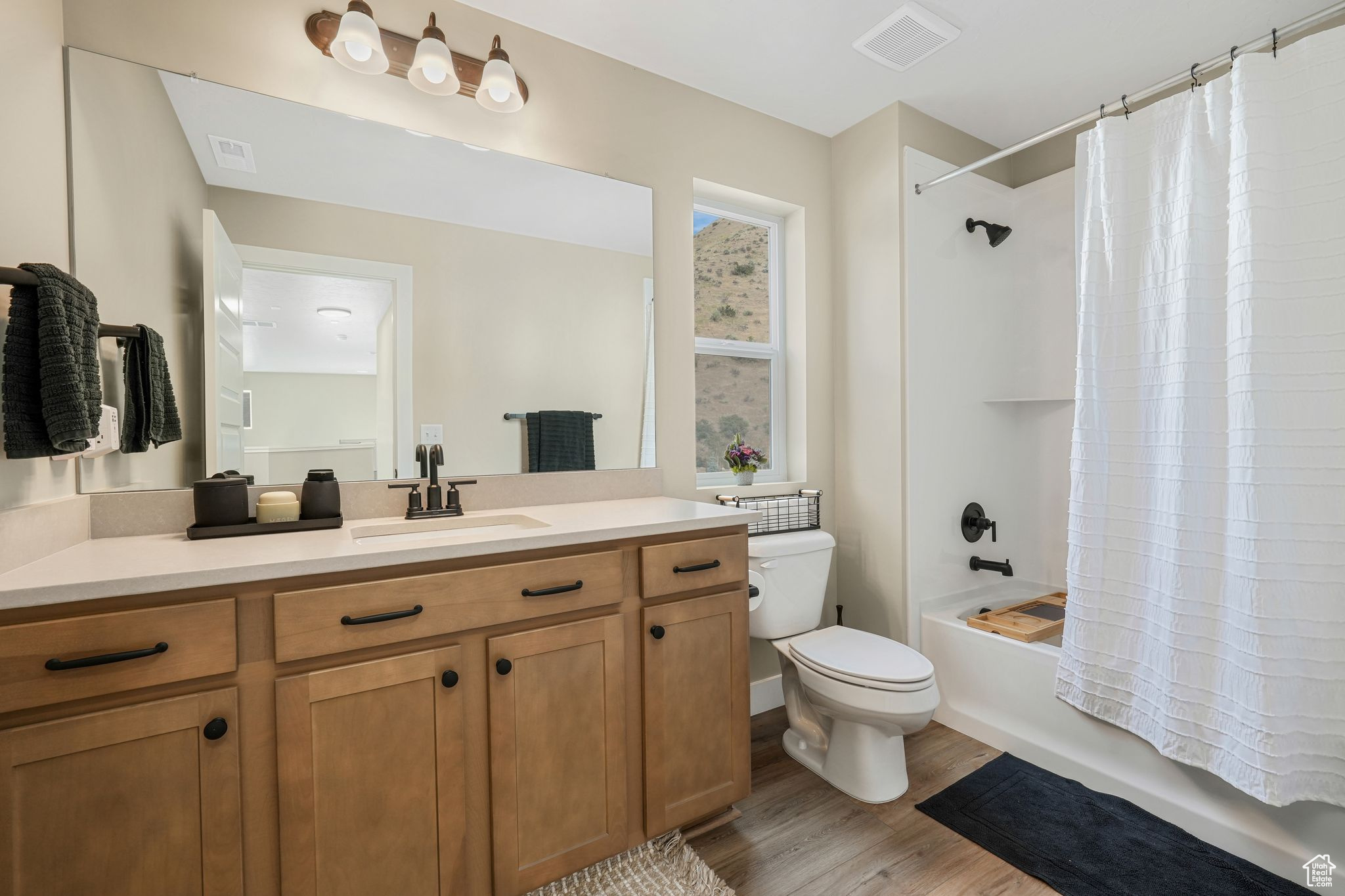 CANYON POINT - Residential