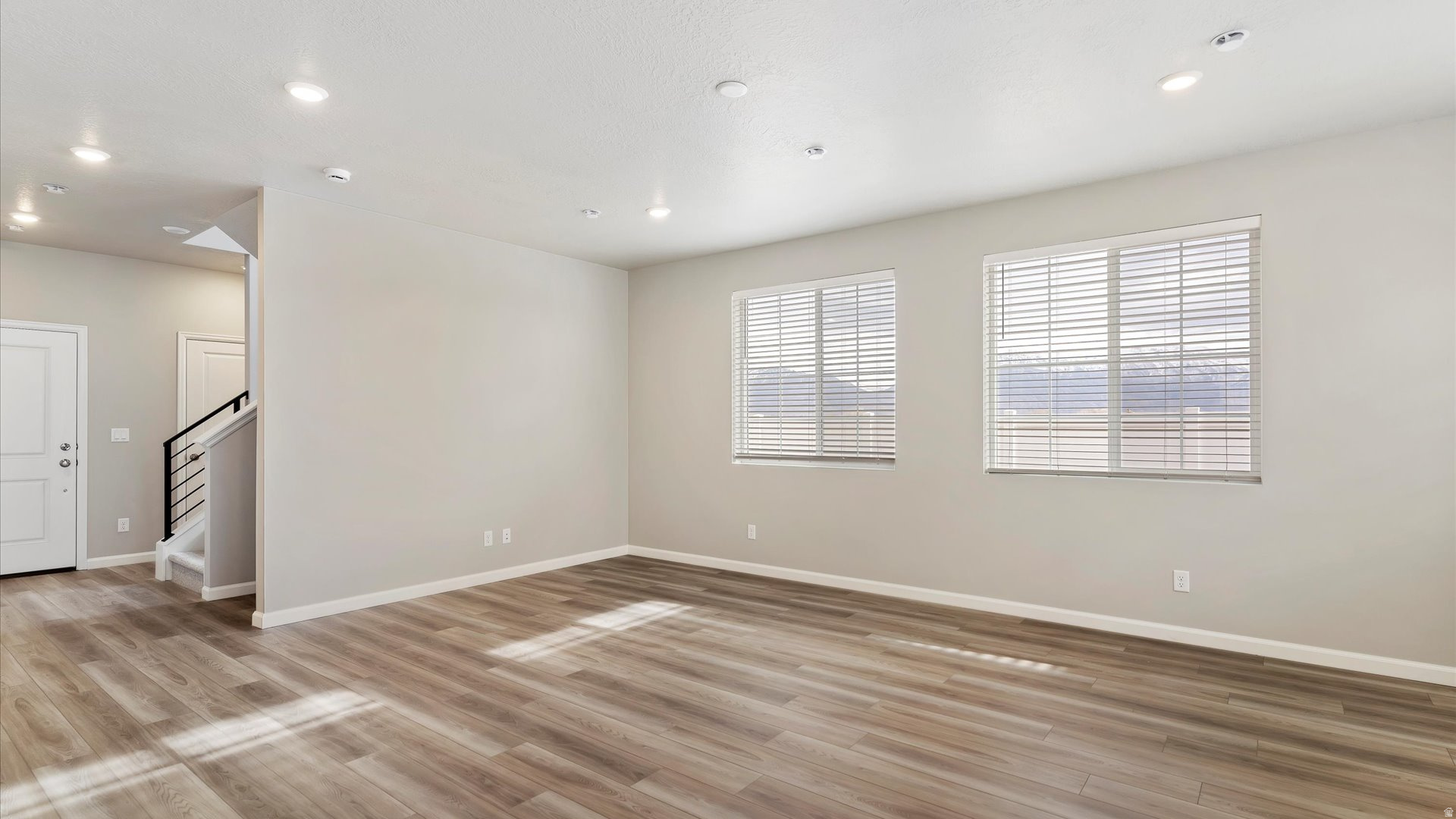 299 E KANAB CREEK DR