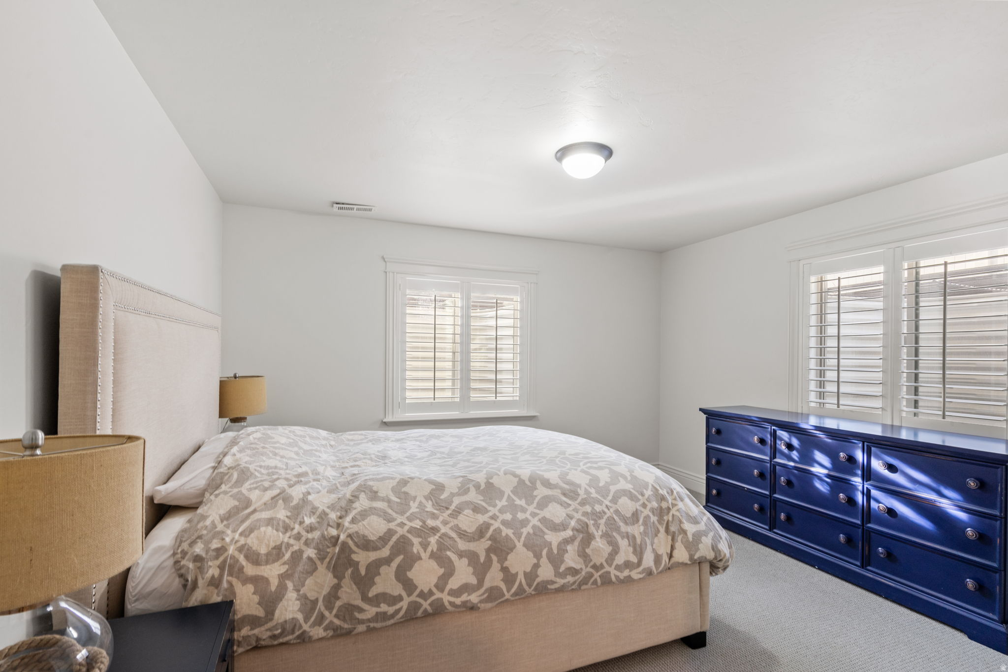 RIVER COVE - Residential