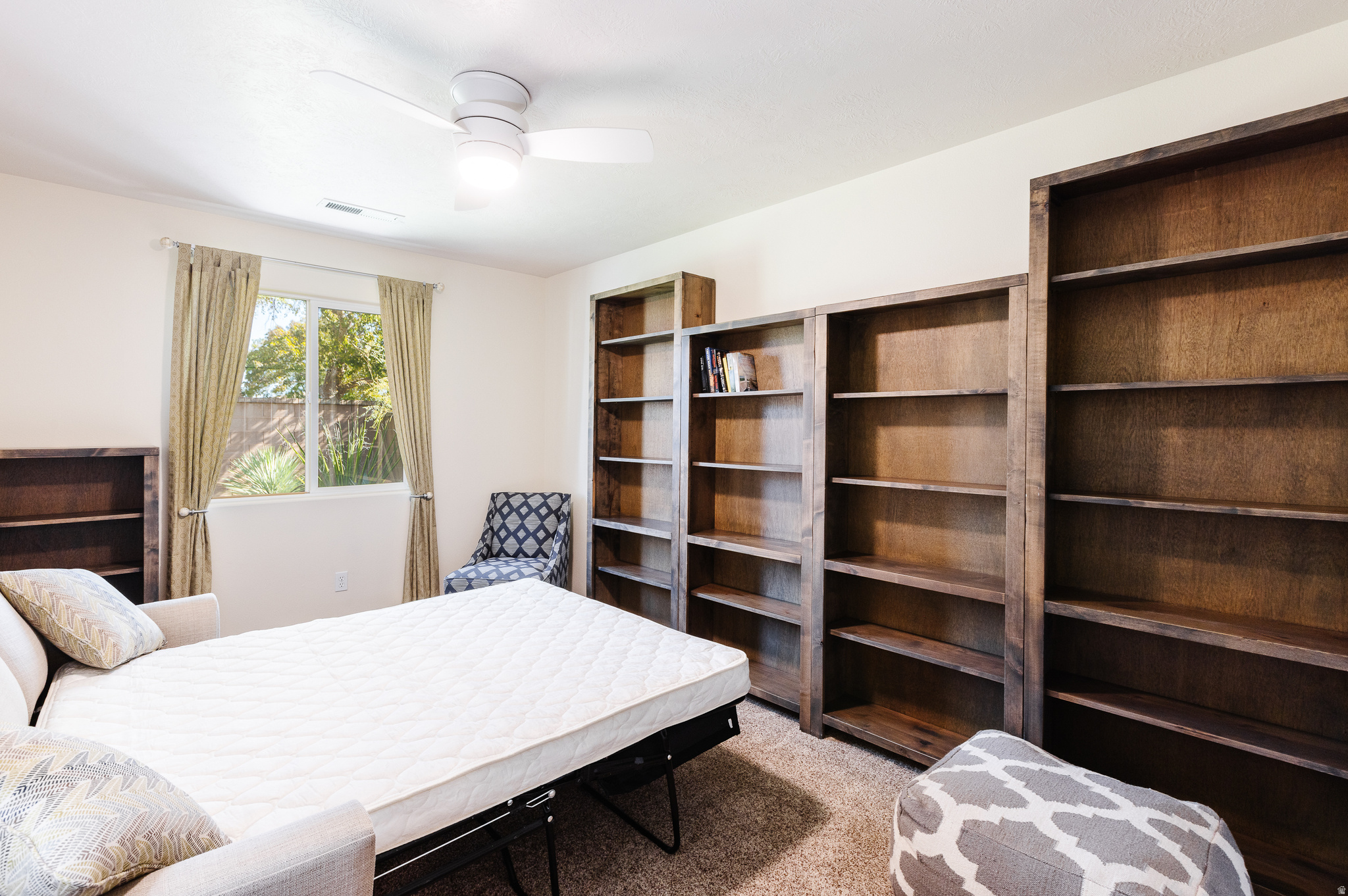 FOX BOROUGH - Residential