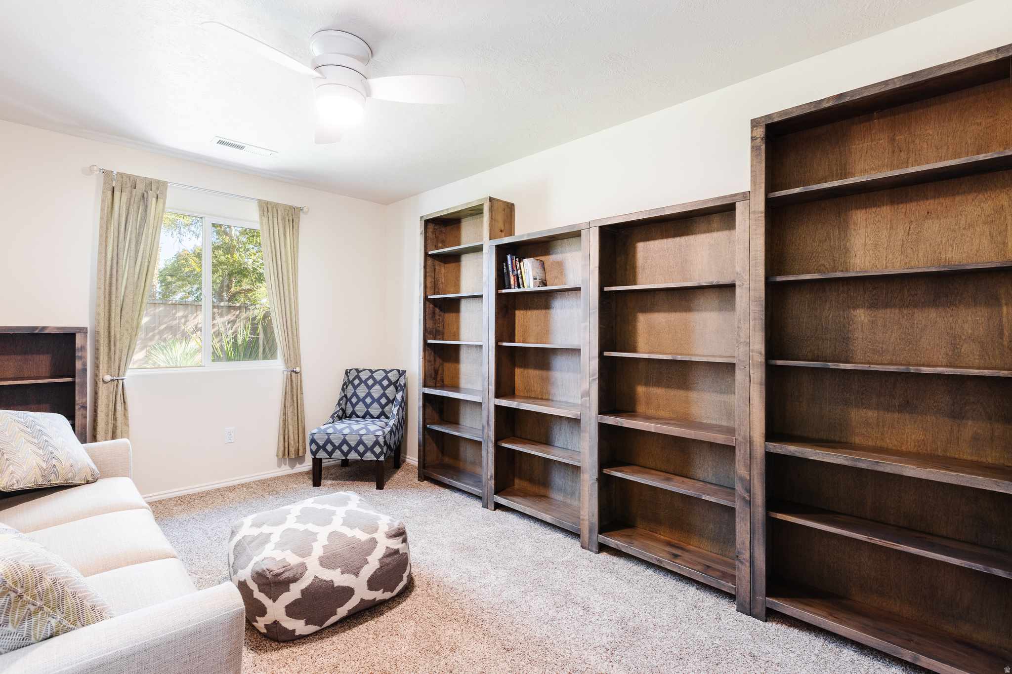 FOX BOROUGH - Residential