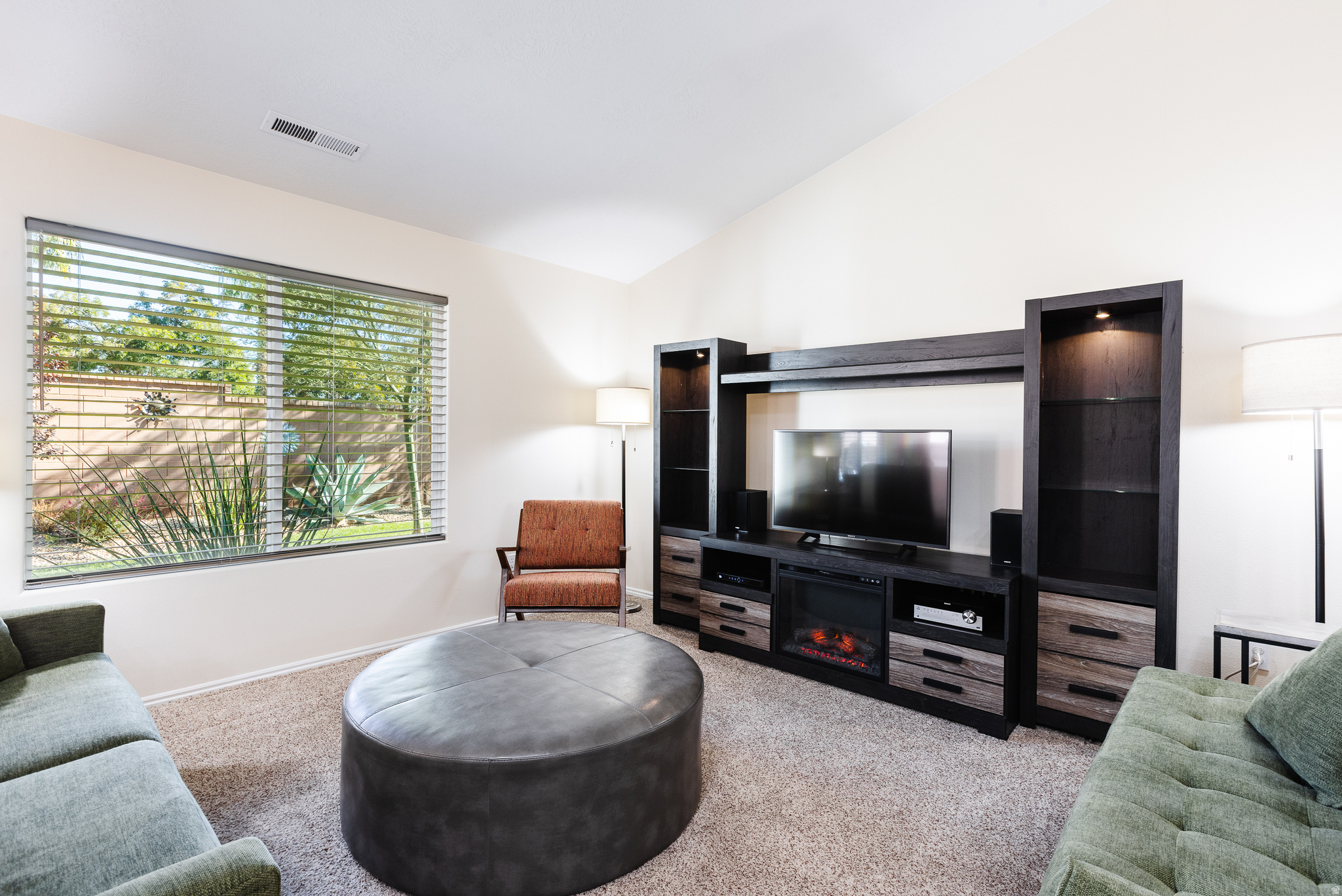 FOX BOROUGH - Residential