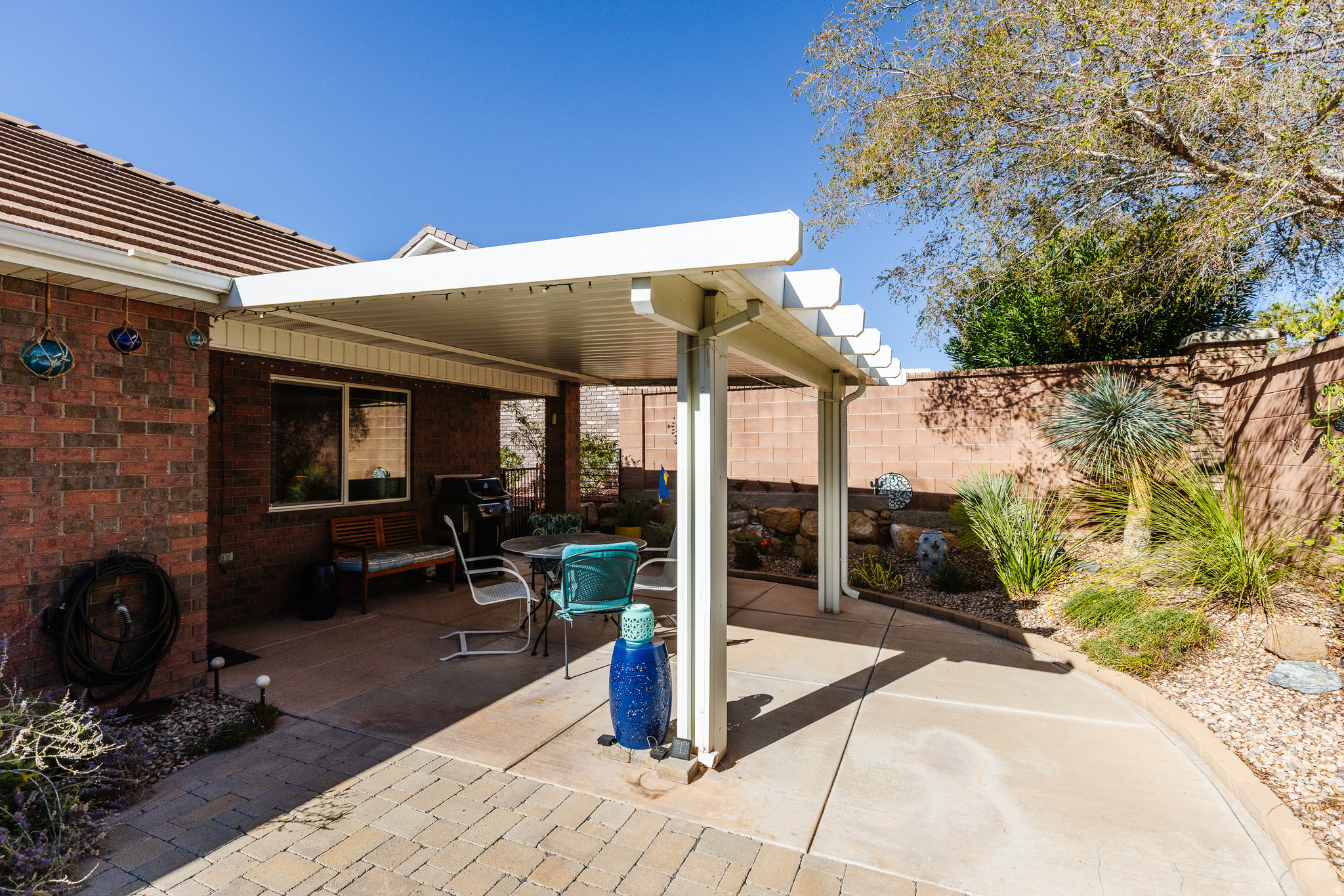 FOX BOROUGH - Residential