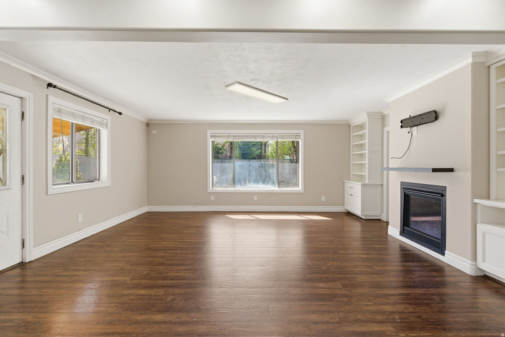 VALE MANOR - Residential