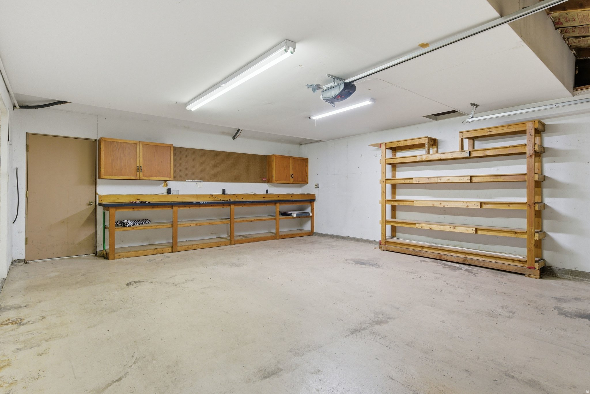 VALE MANOR - Residential