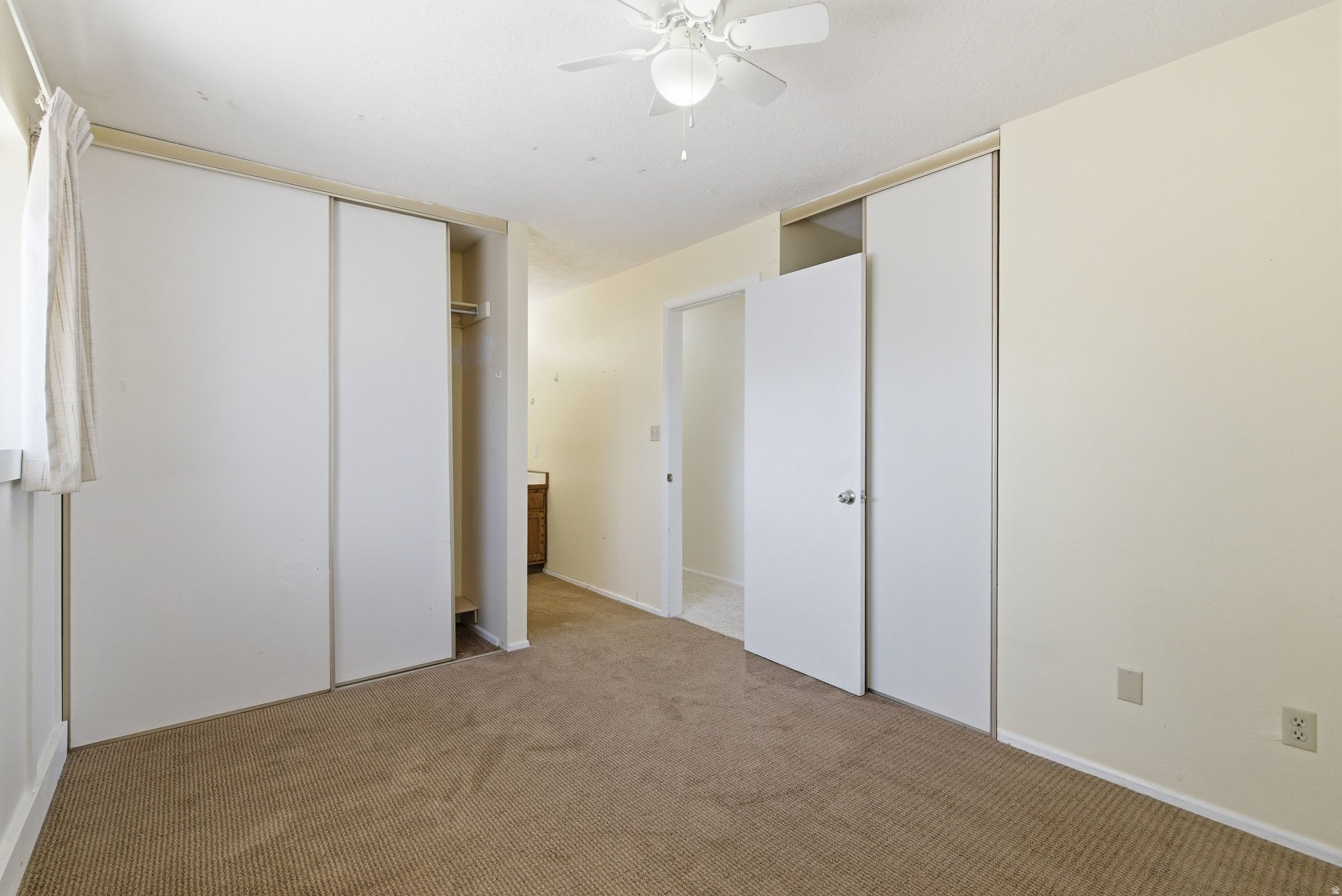 VALE MANOR - Residential