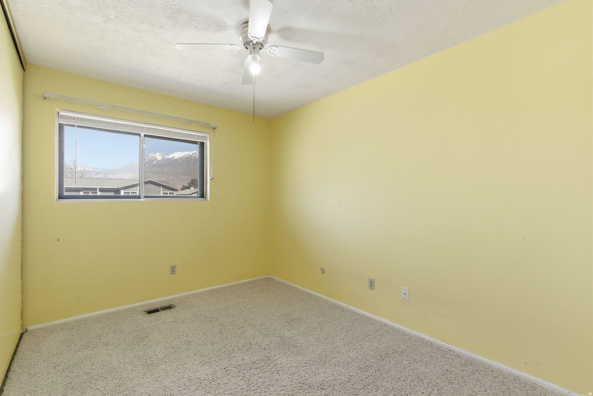 VALE MANOR - Residential