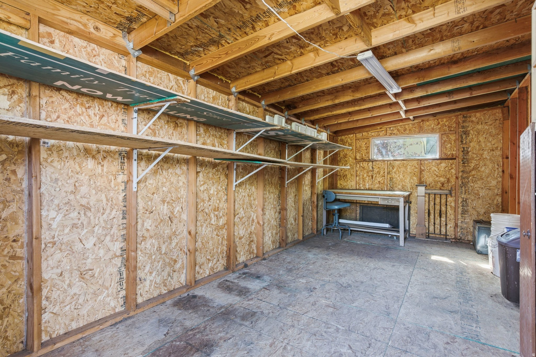 VALE MANOR - Residential