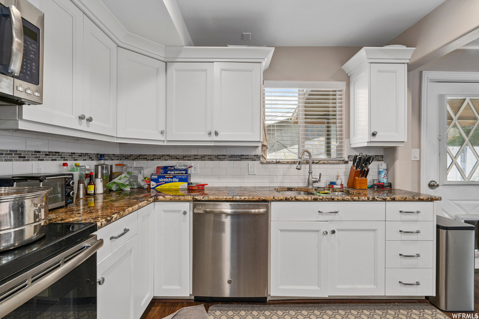 VALE MANOR - Residential