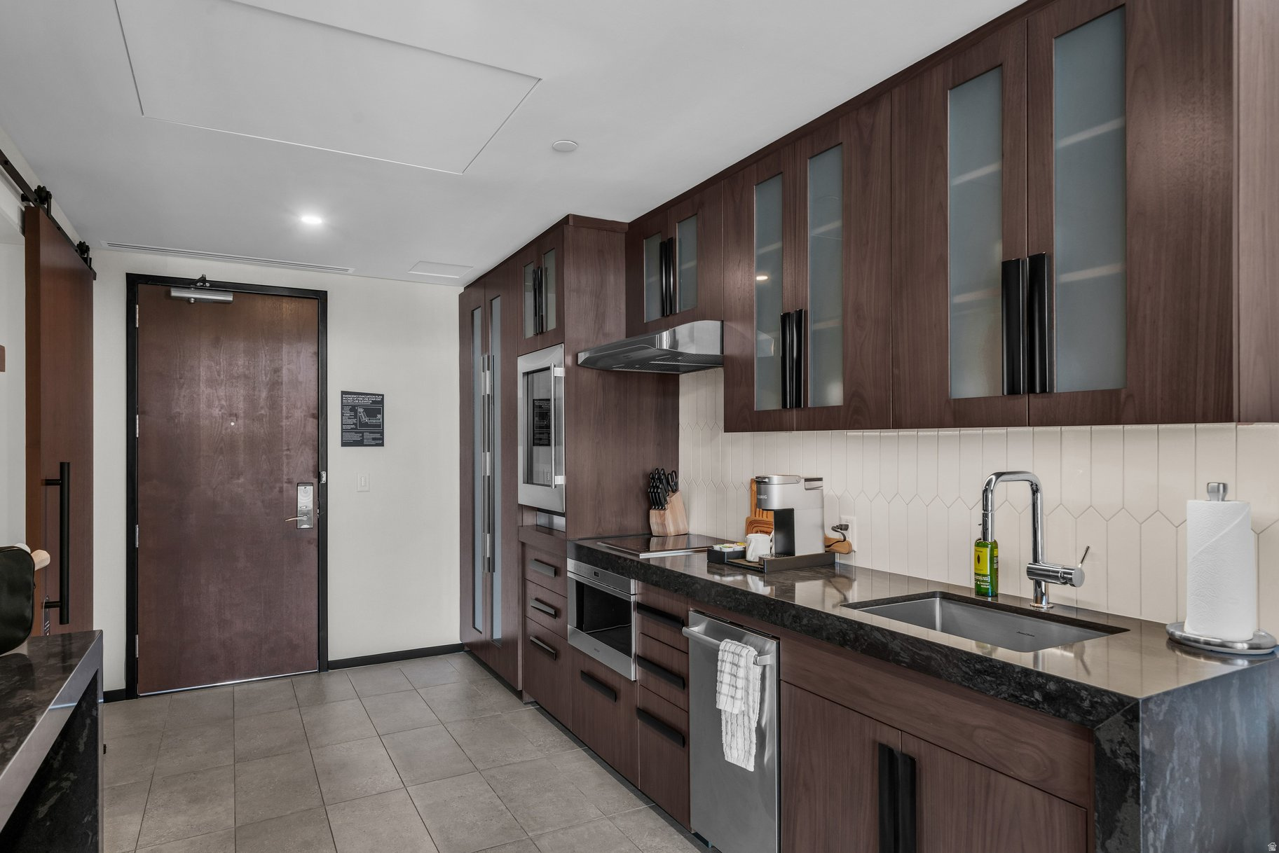 BLACK DESERT RESORT CENTER - Residential