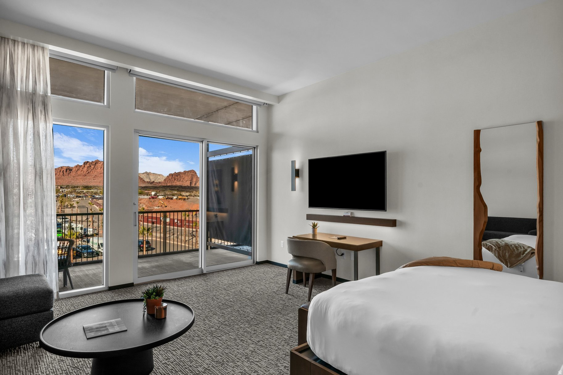 BLACK DESERT RESORT CENTER - Residential