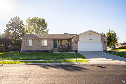 Photo of 13160 S MEADOW WAY W, Riverton, UT 84065 (MLS # 2116431) Photo of 13160 S MEADOW WAY W, Riverton, UT 84065 (MLS # 2116431)