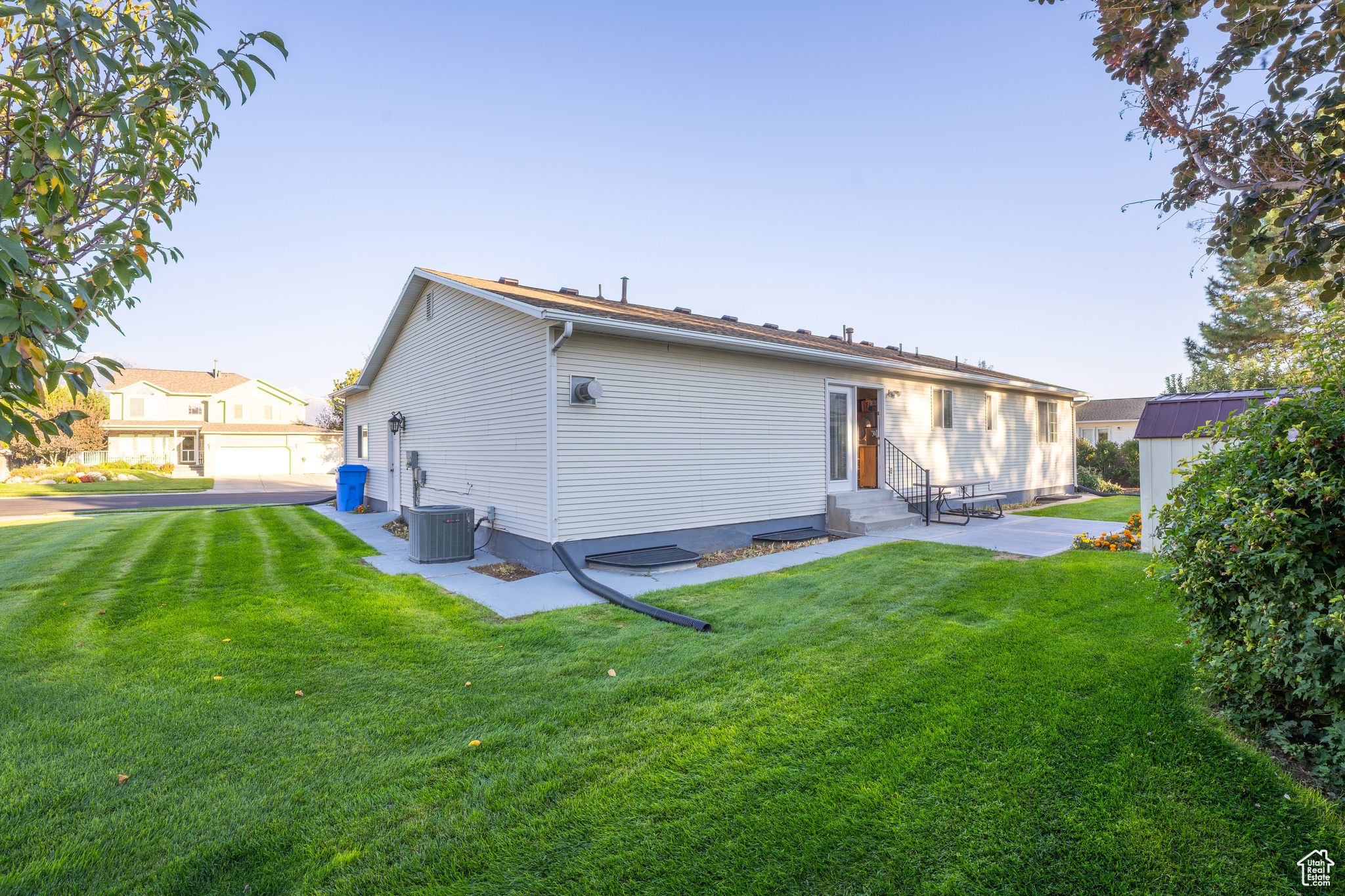MEADOWS - Residential