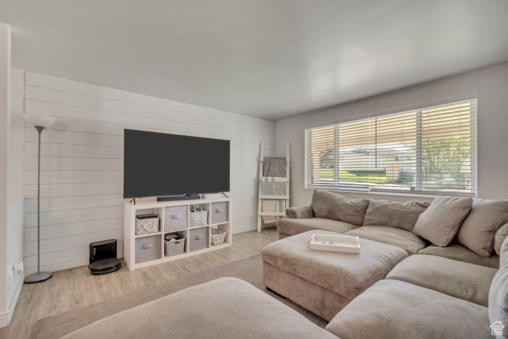 Photo of 3854 S 1925 W, Roy, UT 84067 (MLS # 2118406)