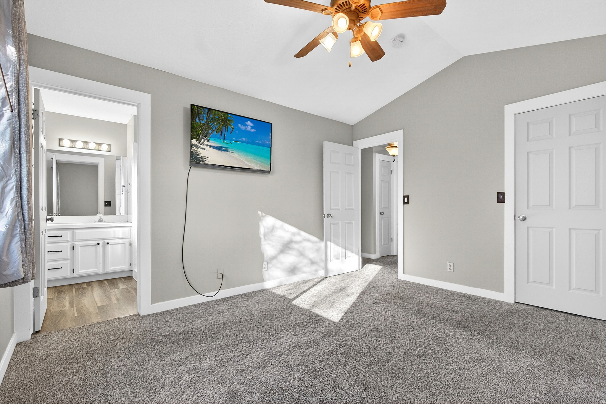 GOLDEN WEST VILLA SUB - Residential