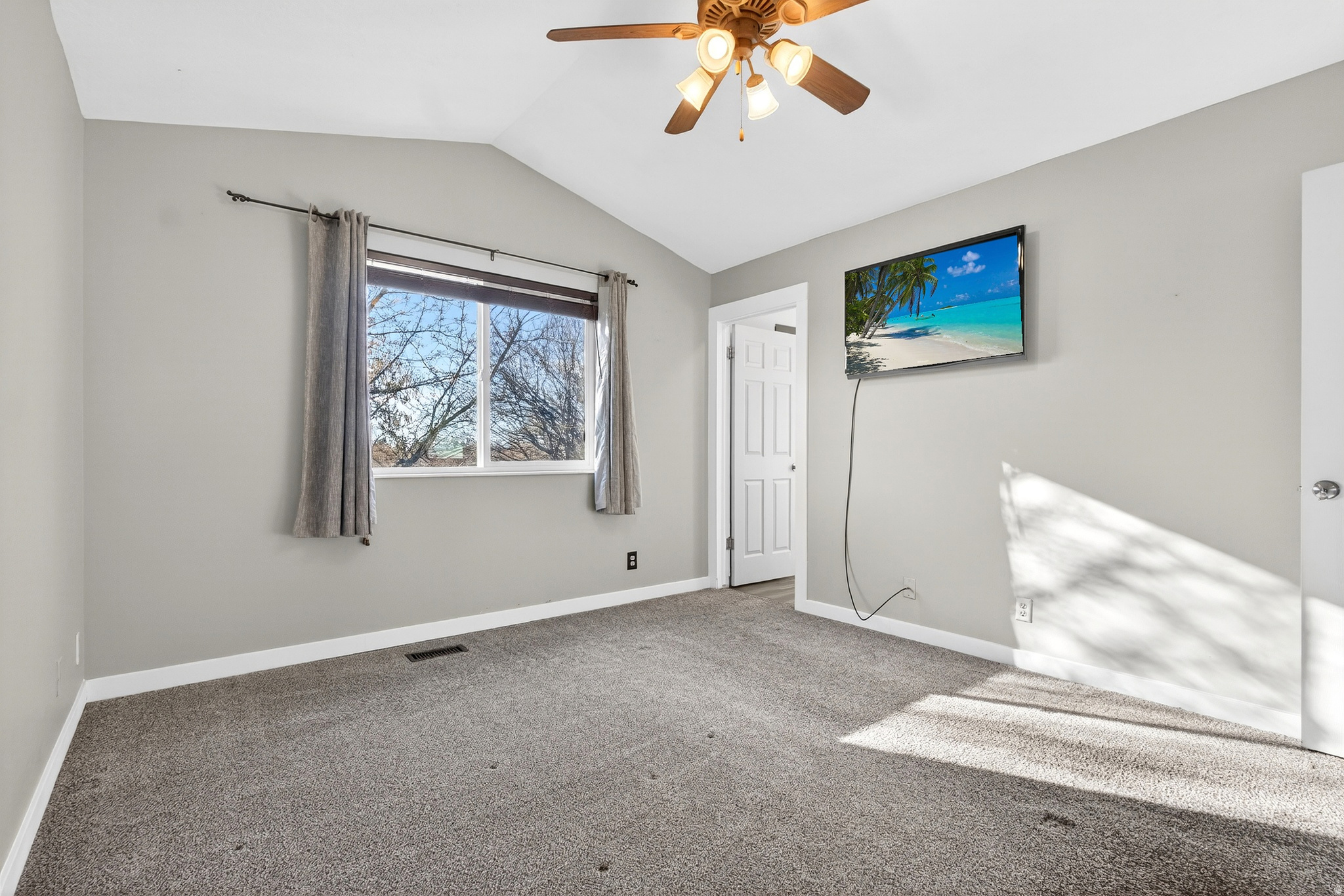 GOLDEN WEST VILLA SUB - Residential