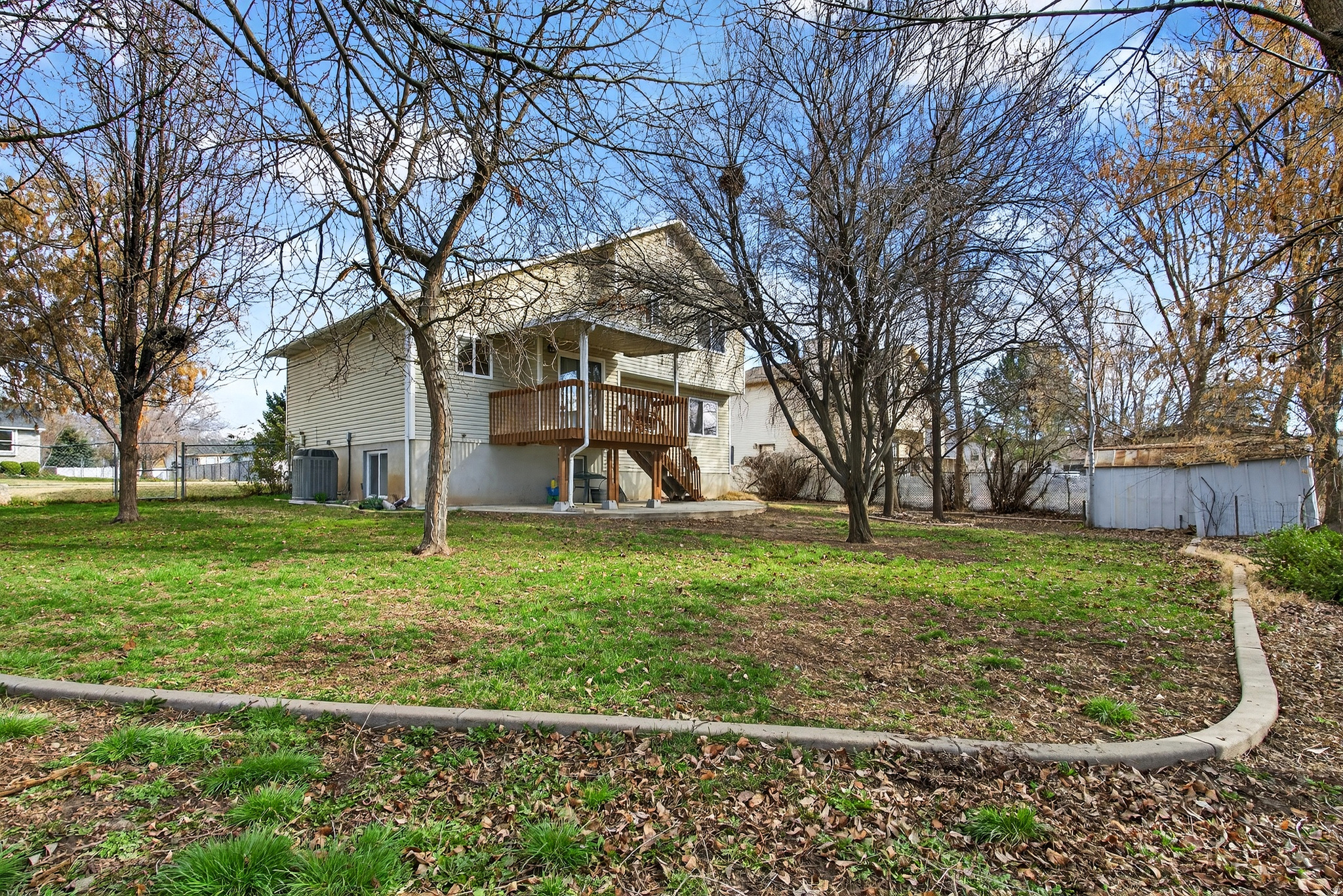 GOLDEN WEST VILLA SUB - Residential