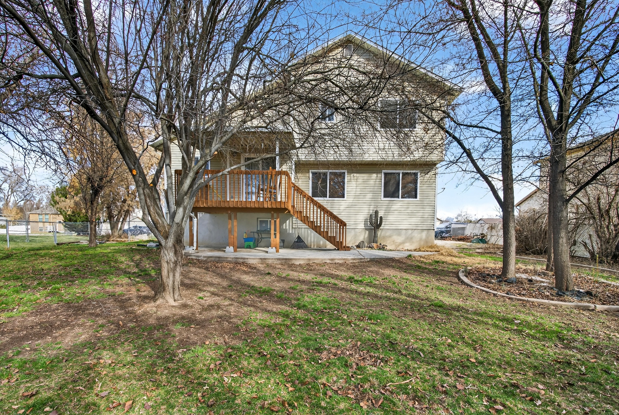 GOLDEN WEST VILLA SUB - Residential