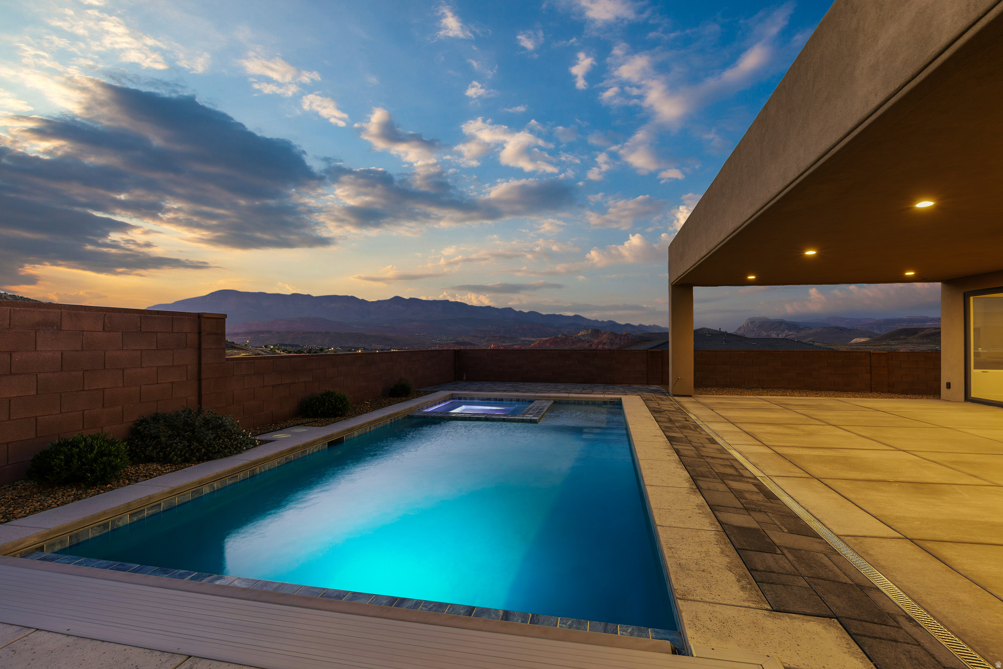 RIDGE AT ZION VISTA PH 1A - Residential