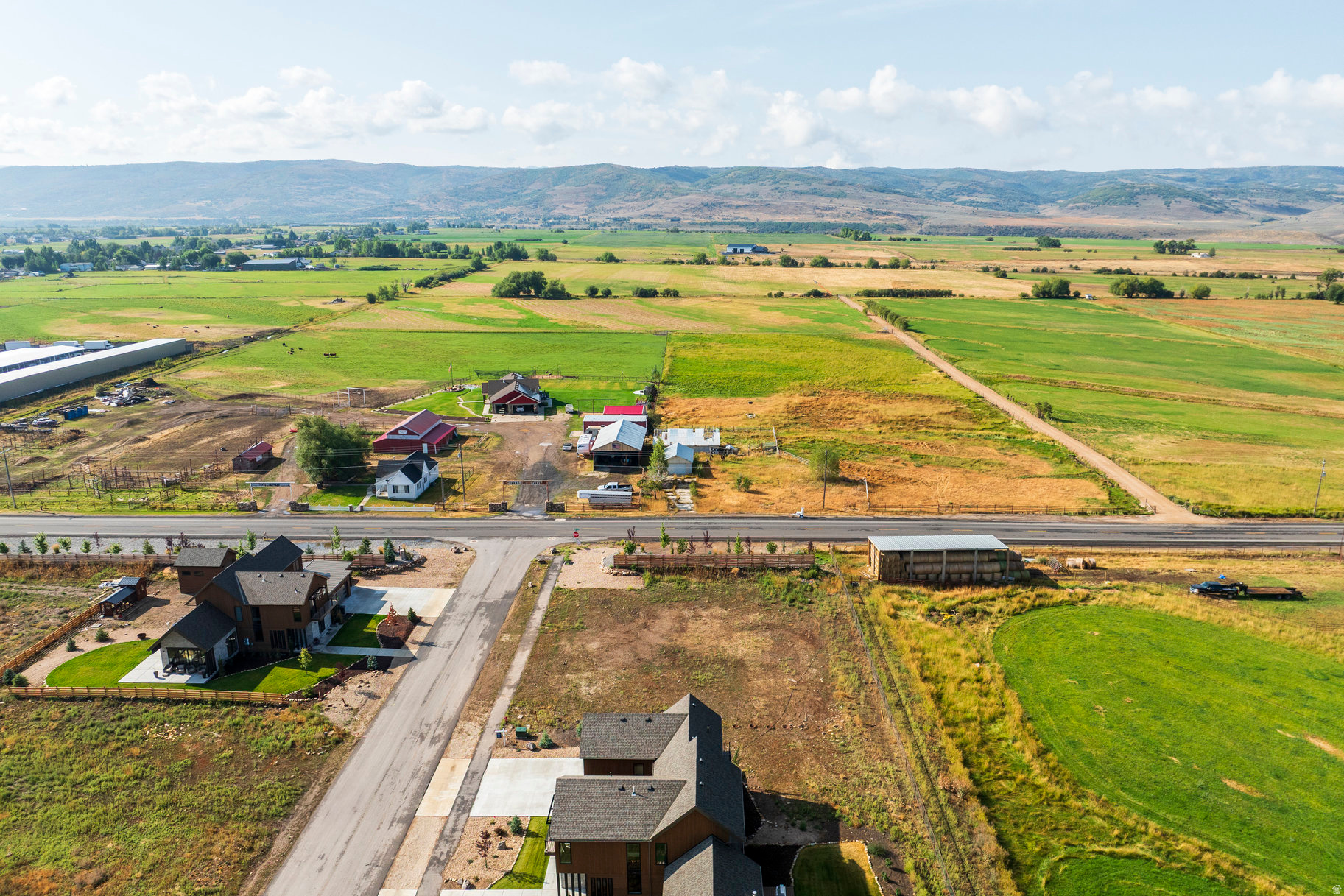 FRONTIER ACRES - Residential