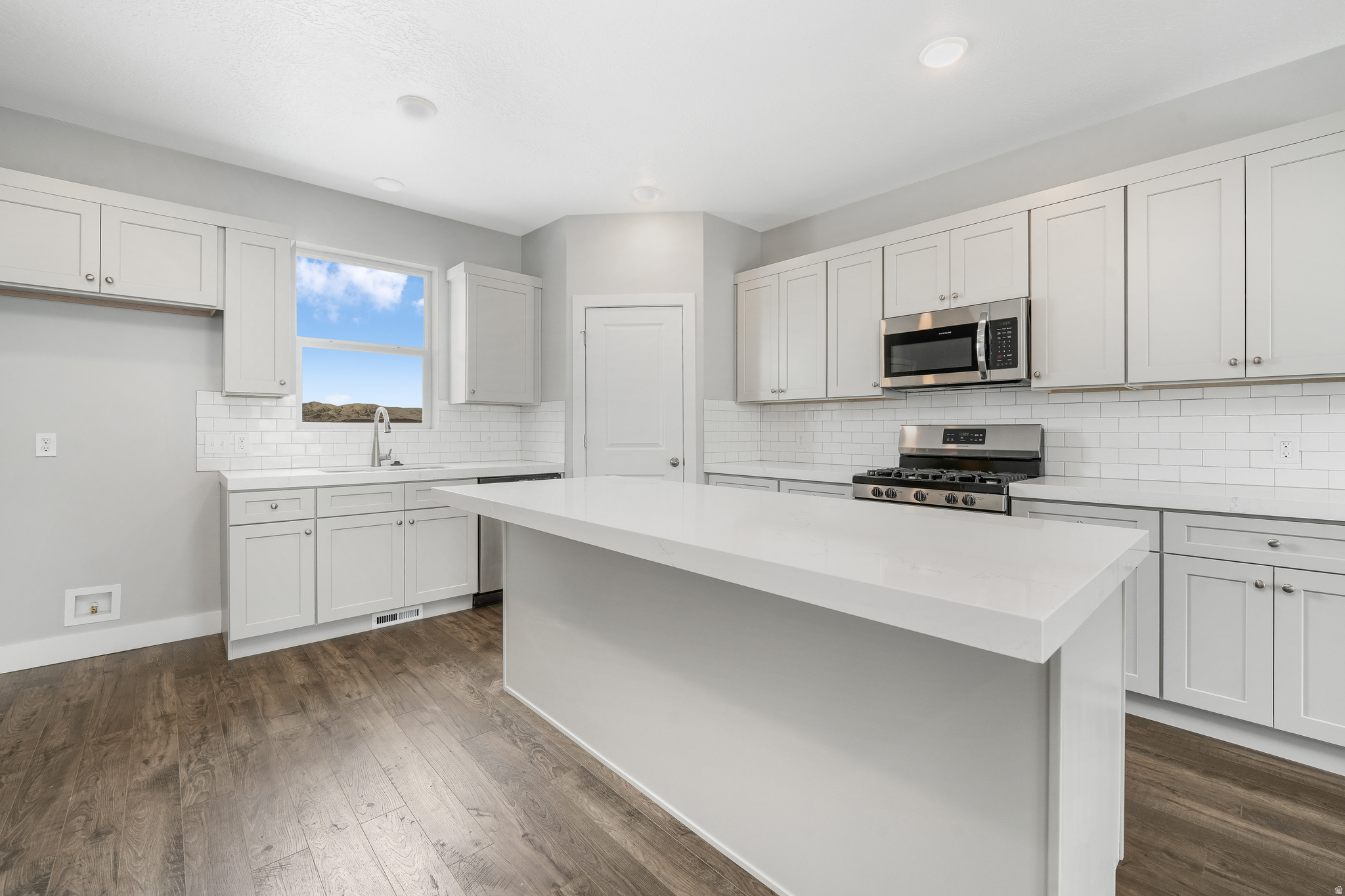 BRYLEE TOWNS - Residential