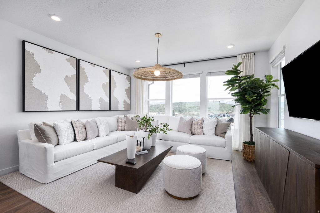 Photo of 1671 W VIOLA LN #3084, Saratoga Springs, UT 84045 (MLS # 2153580)