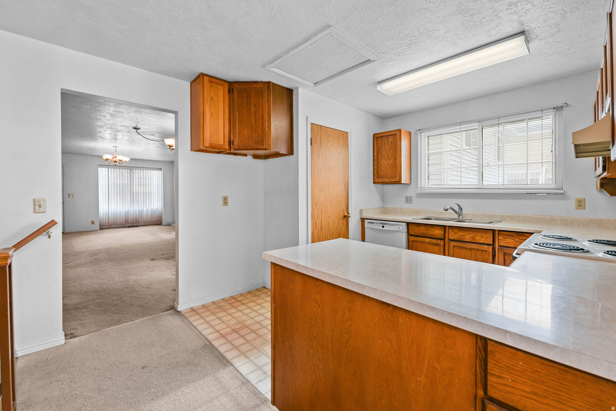 RIVER RIDGE - Residential