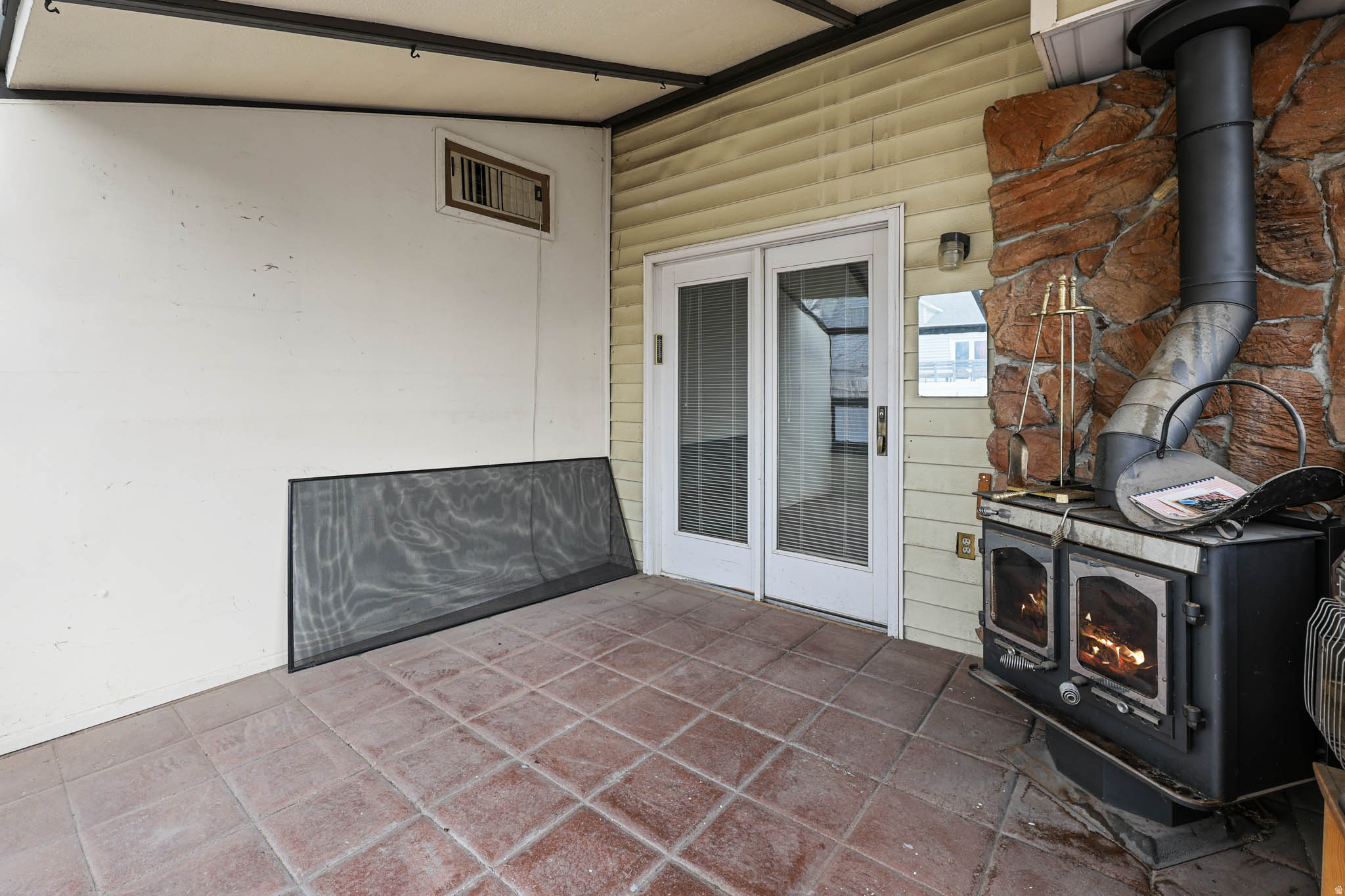 RIVER RIDGE - Residential