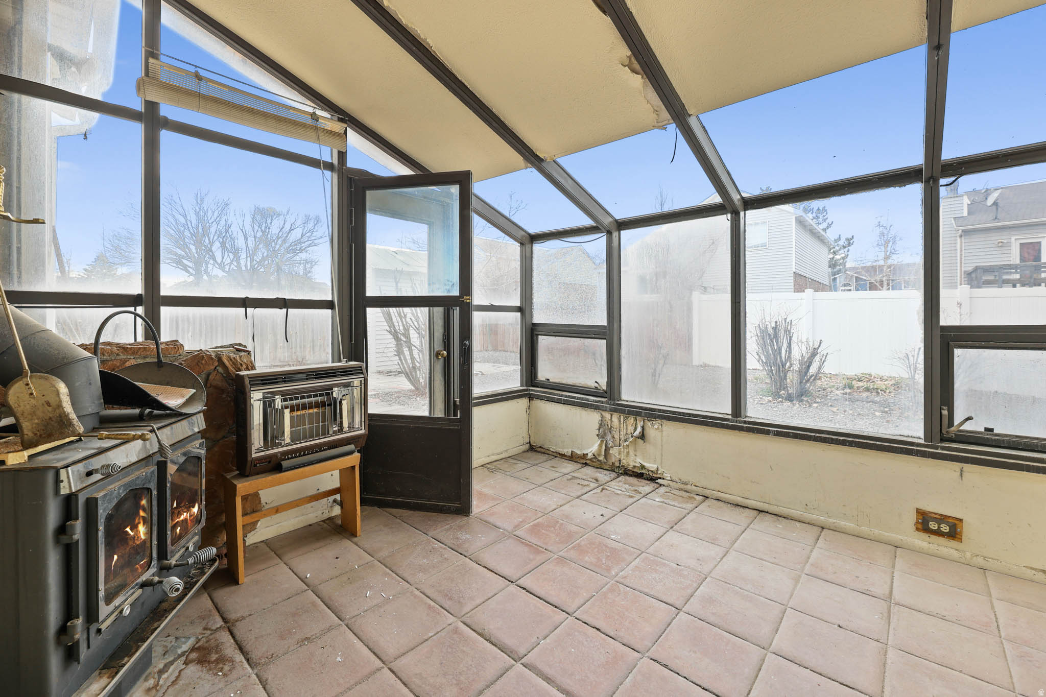 RIVER RIDGE - Residential