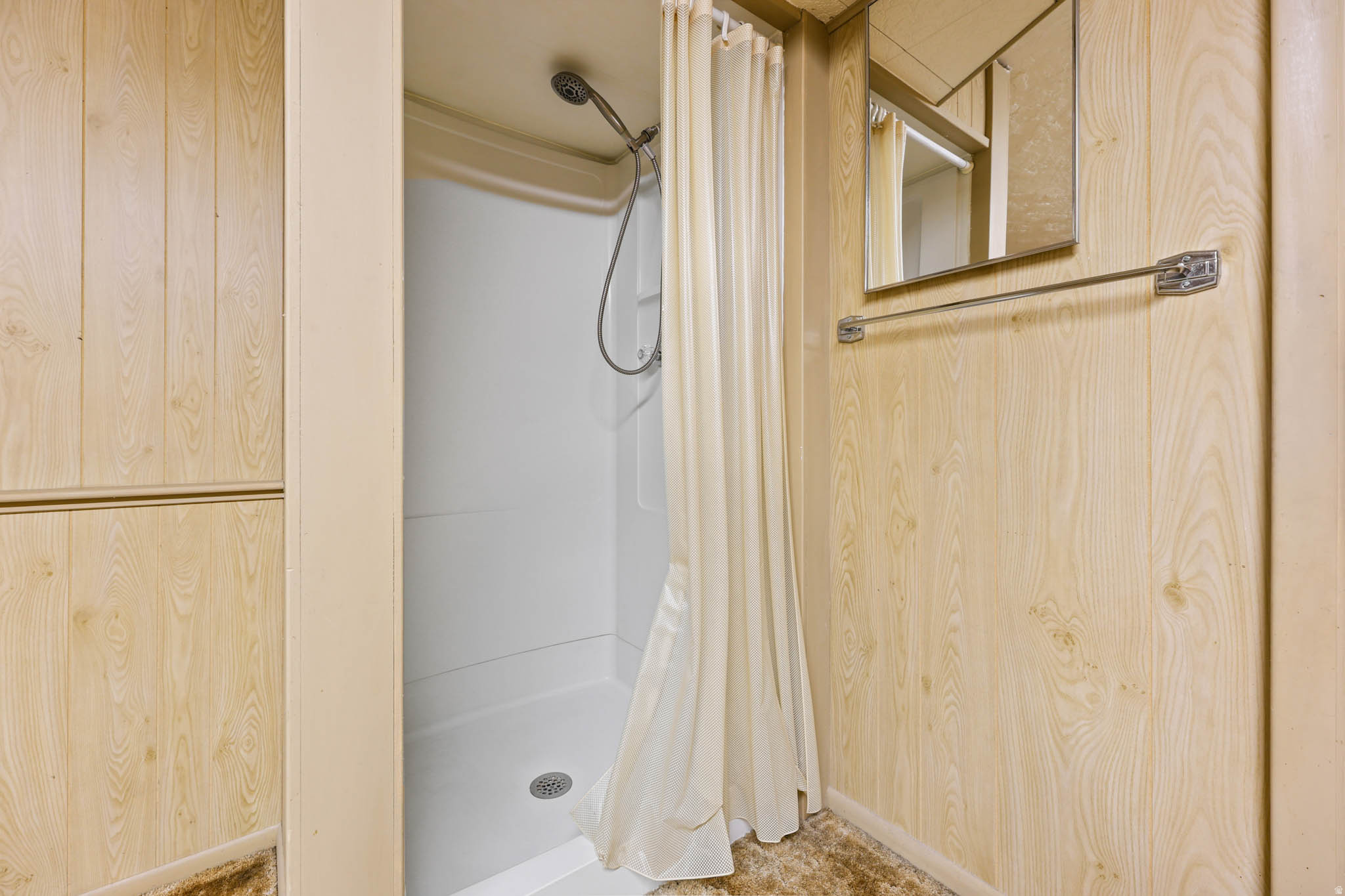 RIVER RIDGE - Residential