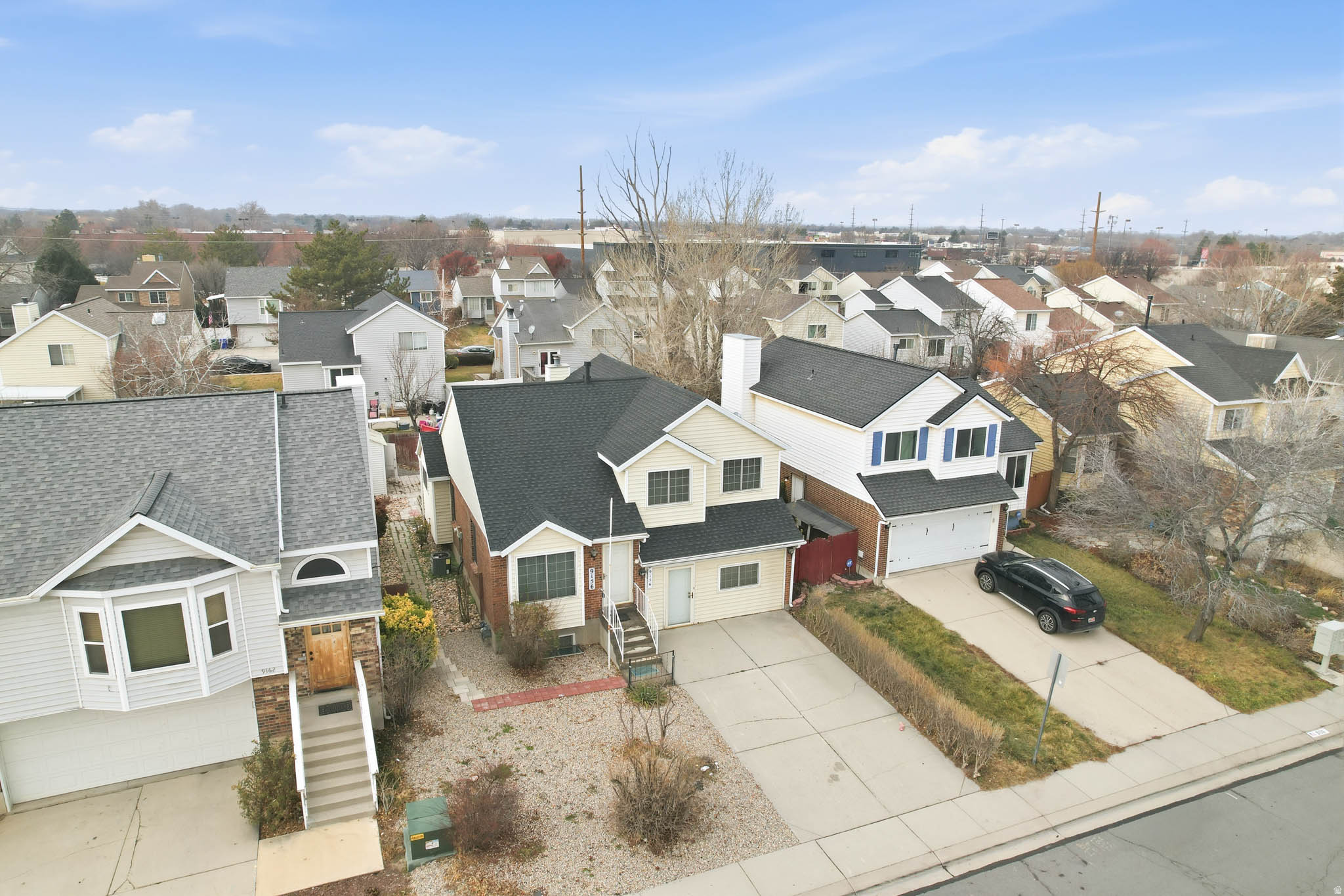 RIVER RIDGE - Residential