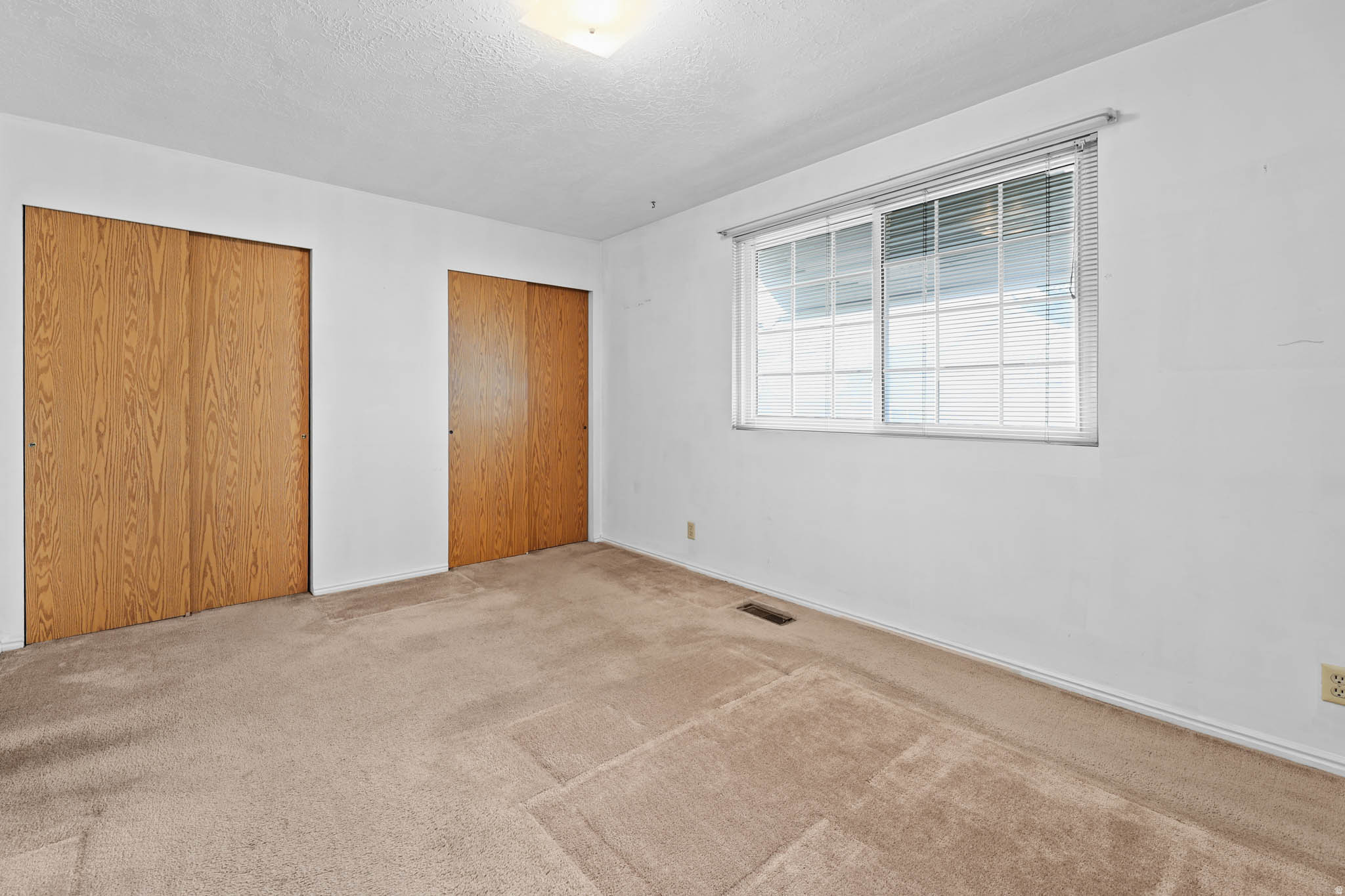 RIVER RIDGE - Residential