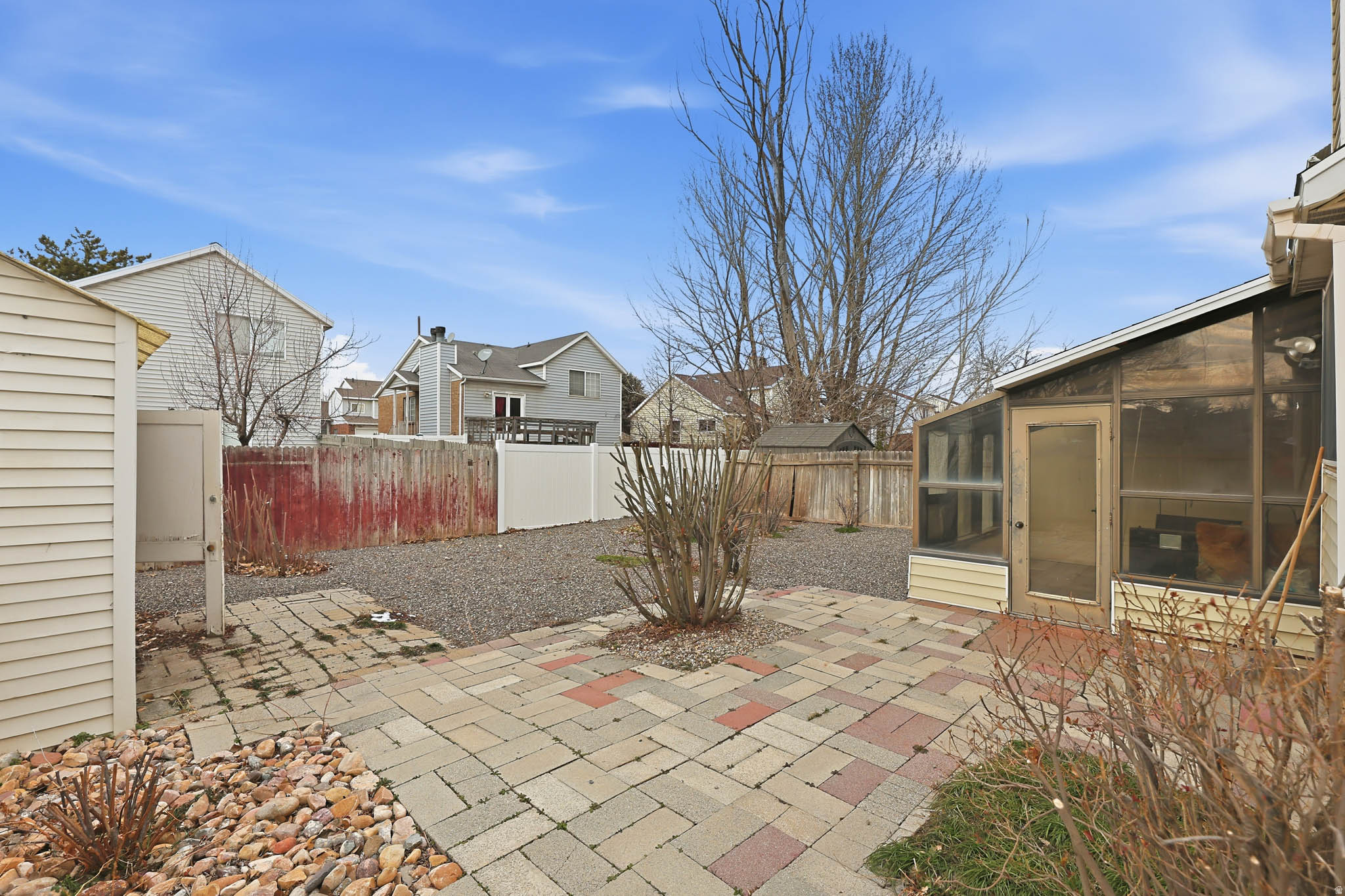 RIVER RIDGE - Residential