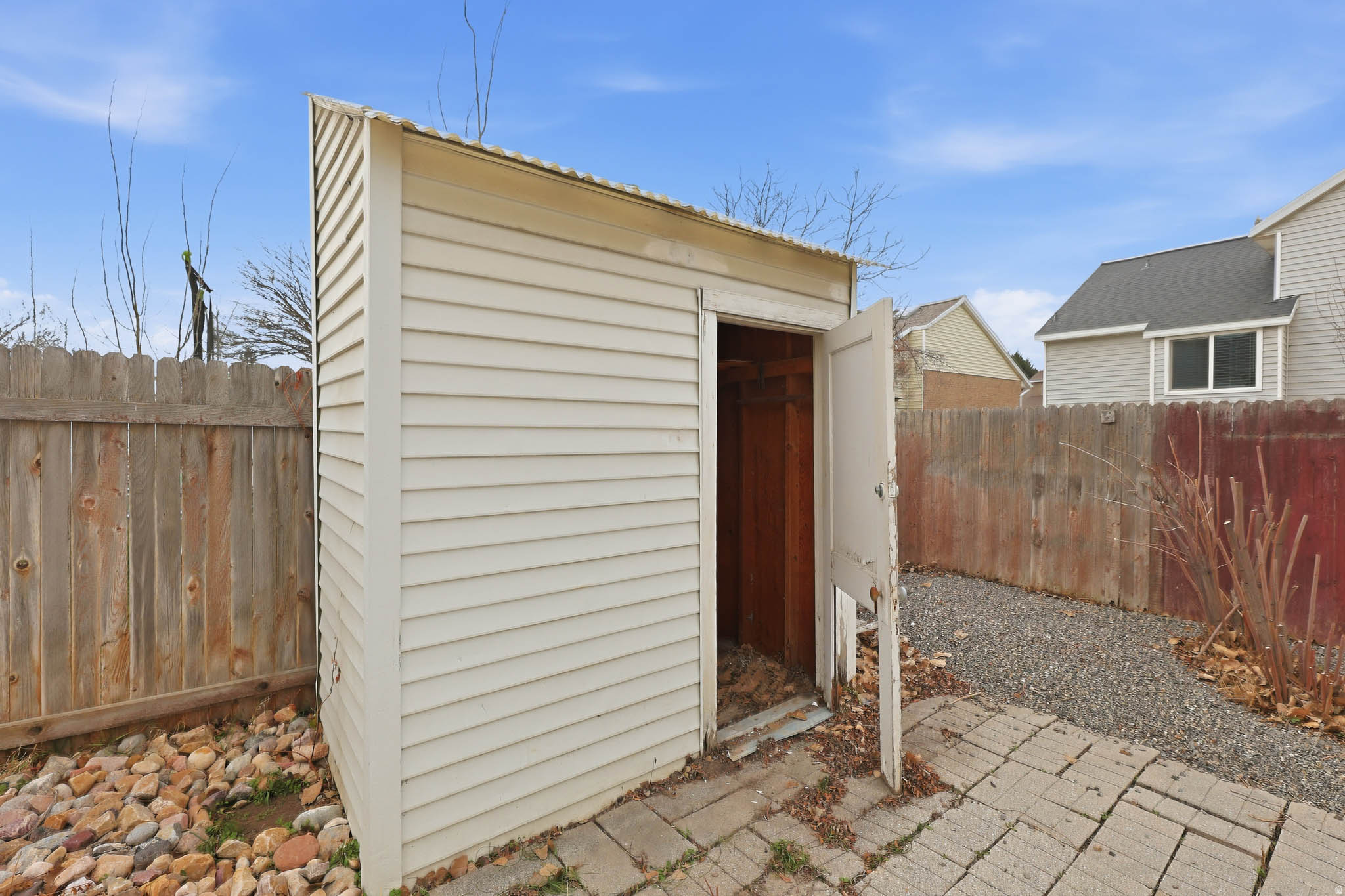 RIVER RIDGE - Residential