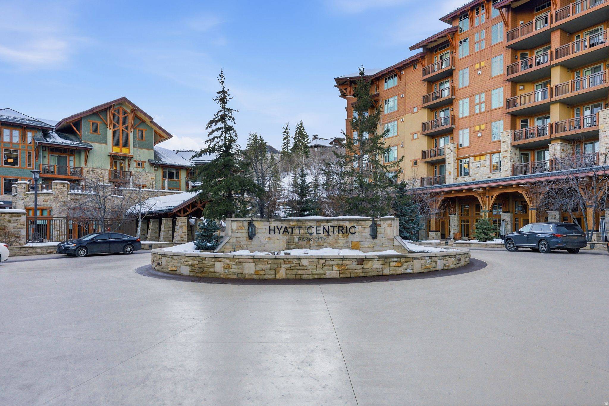 ESCALA LODGES CONDO - Residential