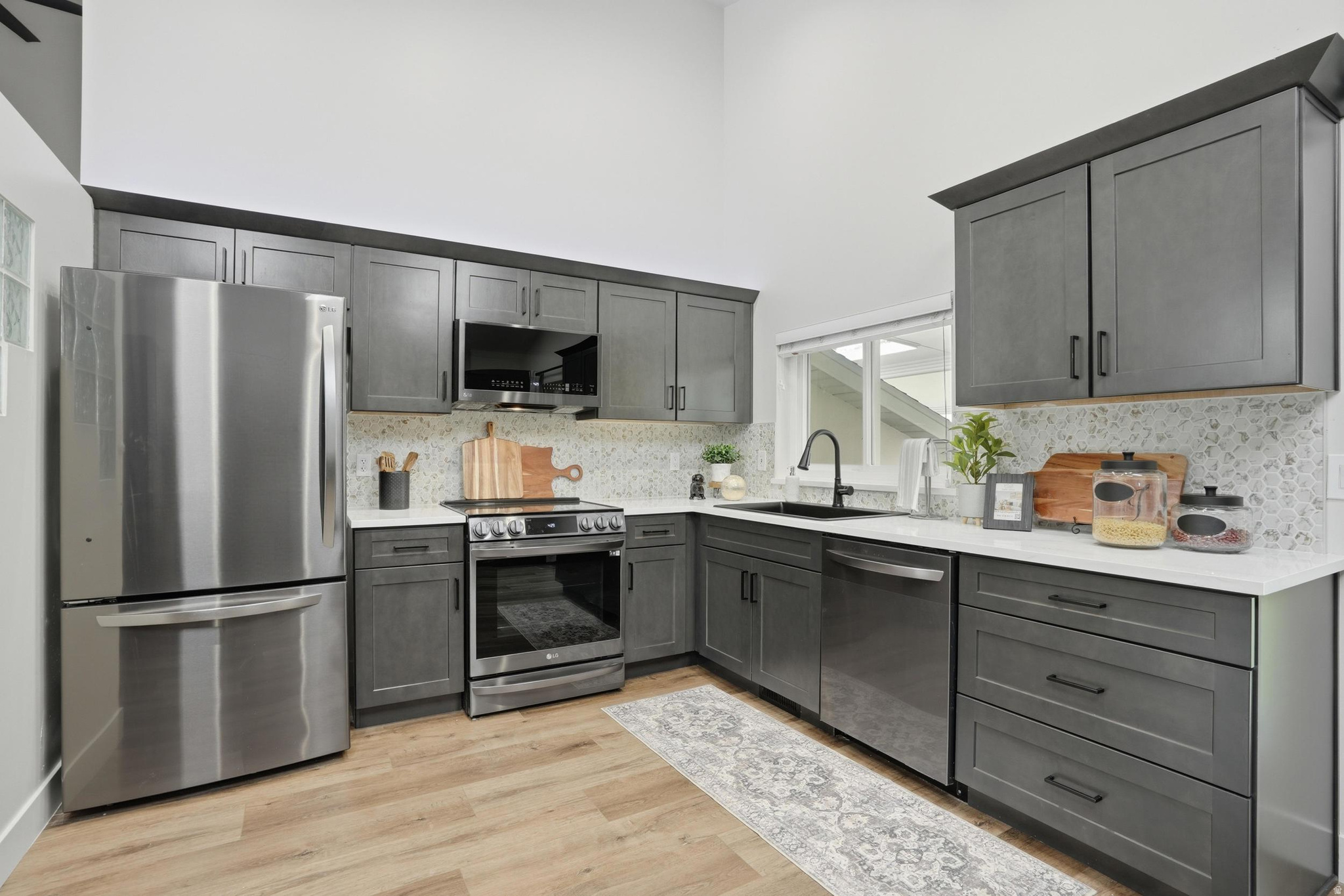 HIDDEN VALLEY ESTATES - Residential