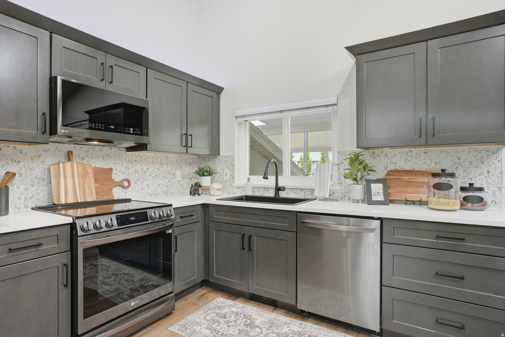 HIDDEN VALLEY ESTATES - Residential