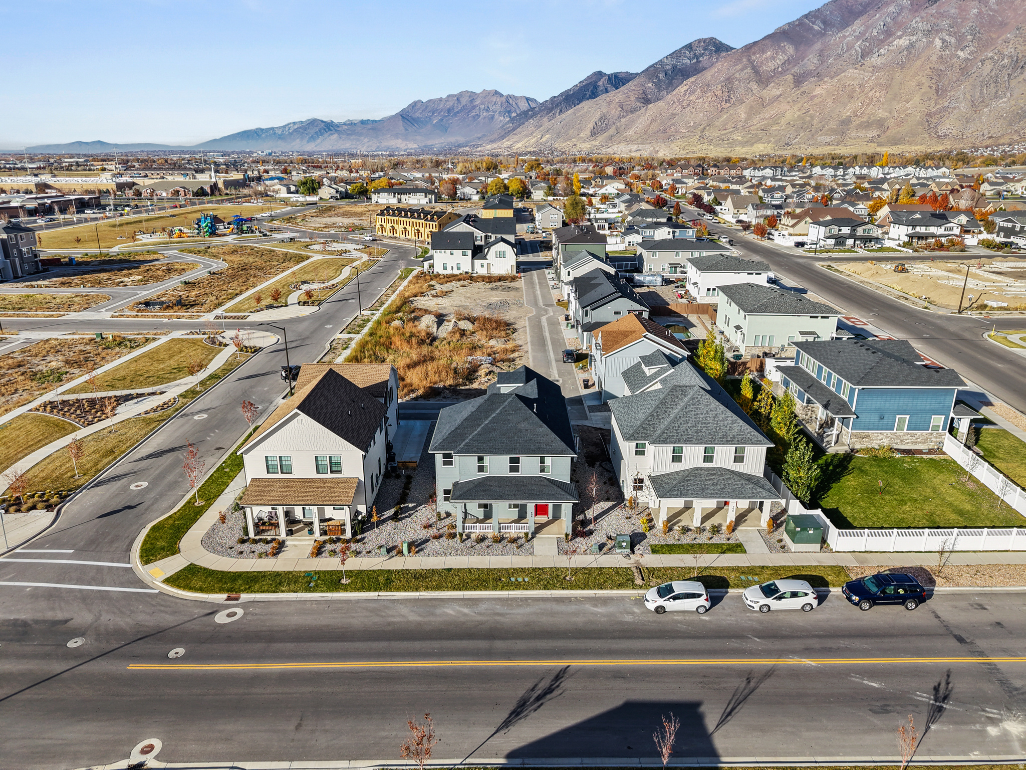 WESTFIELDS CENTRAL - Residential