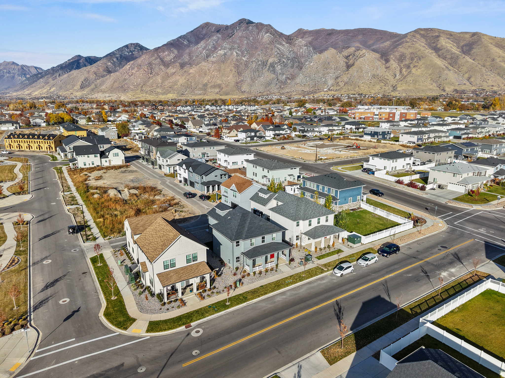 WESTFIELDS CENTRAL - Residential