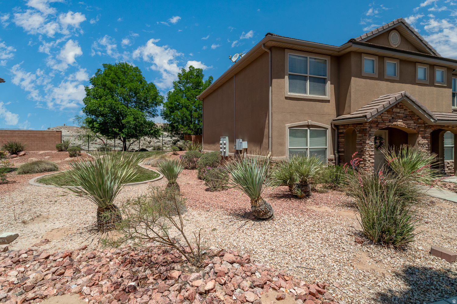 HIDDEN VALLEY TOWN HOMES PUD PH 1 - Residential