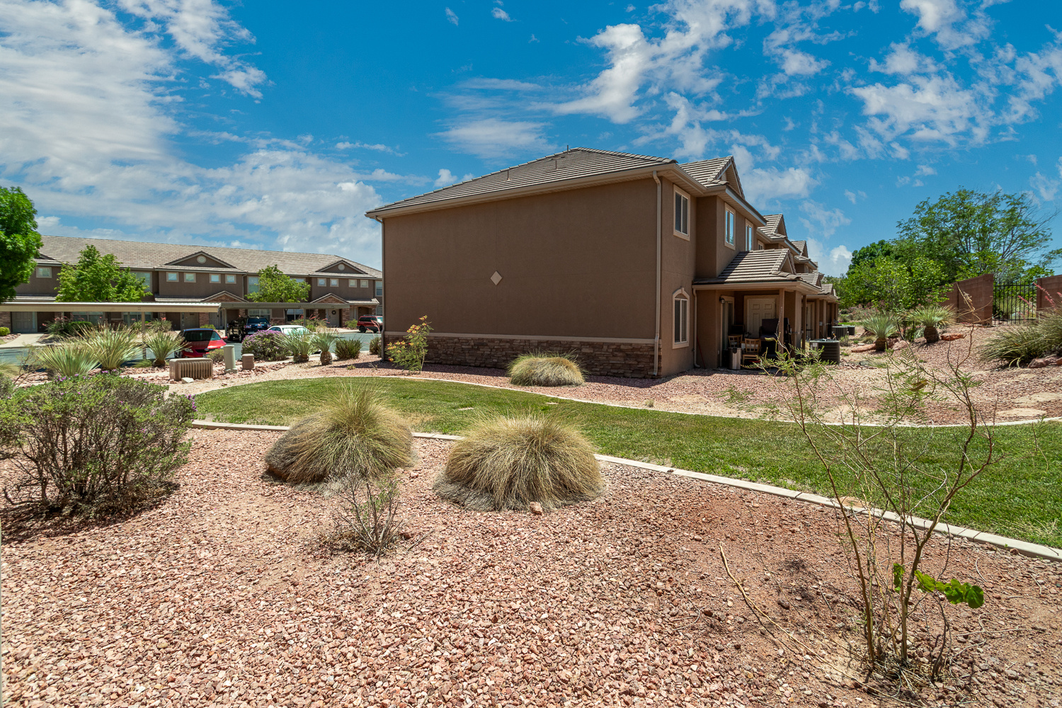 HIDDEN VALLEY TOWN HOMES PUD PH 1 - Residential