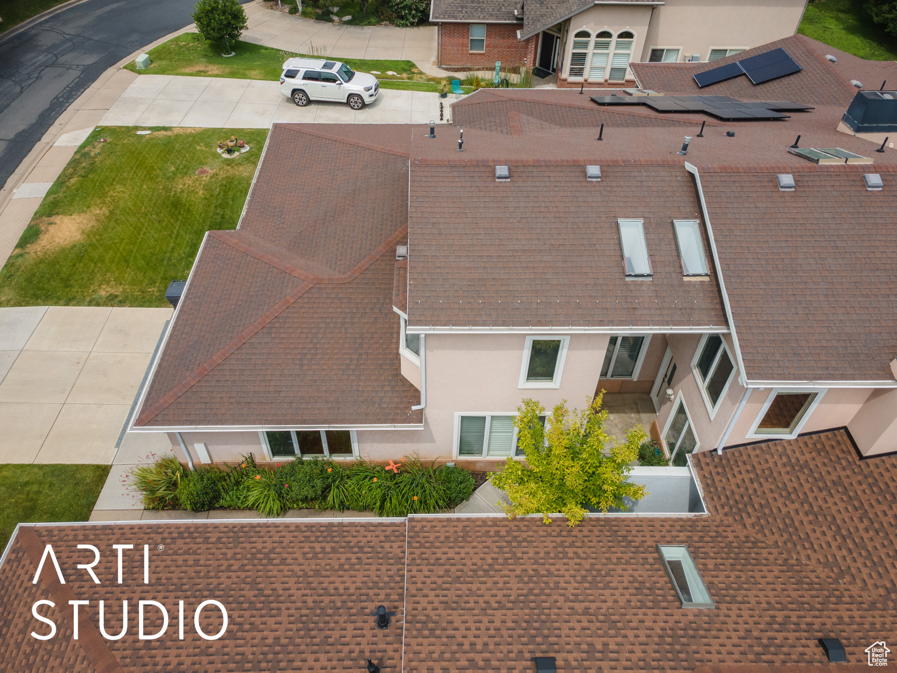 OAK CREEK - Residential Income