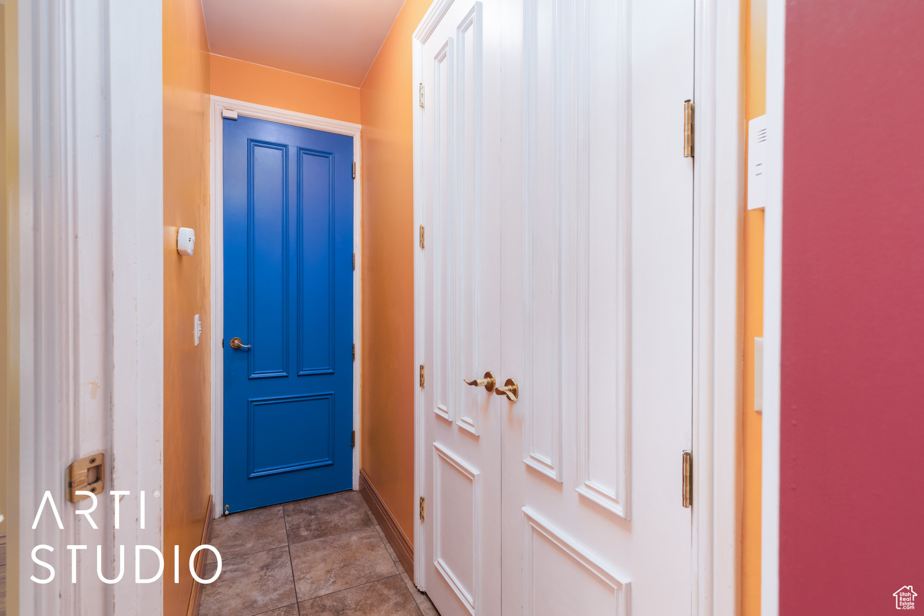 OAK CREEK - Residential Income