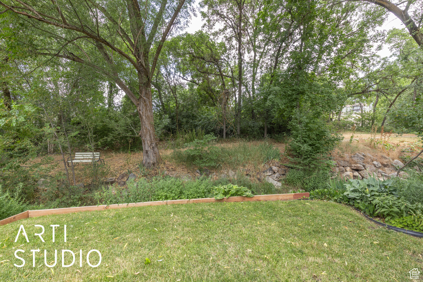 OAK CREEK - Residential Income