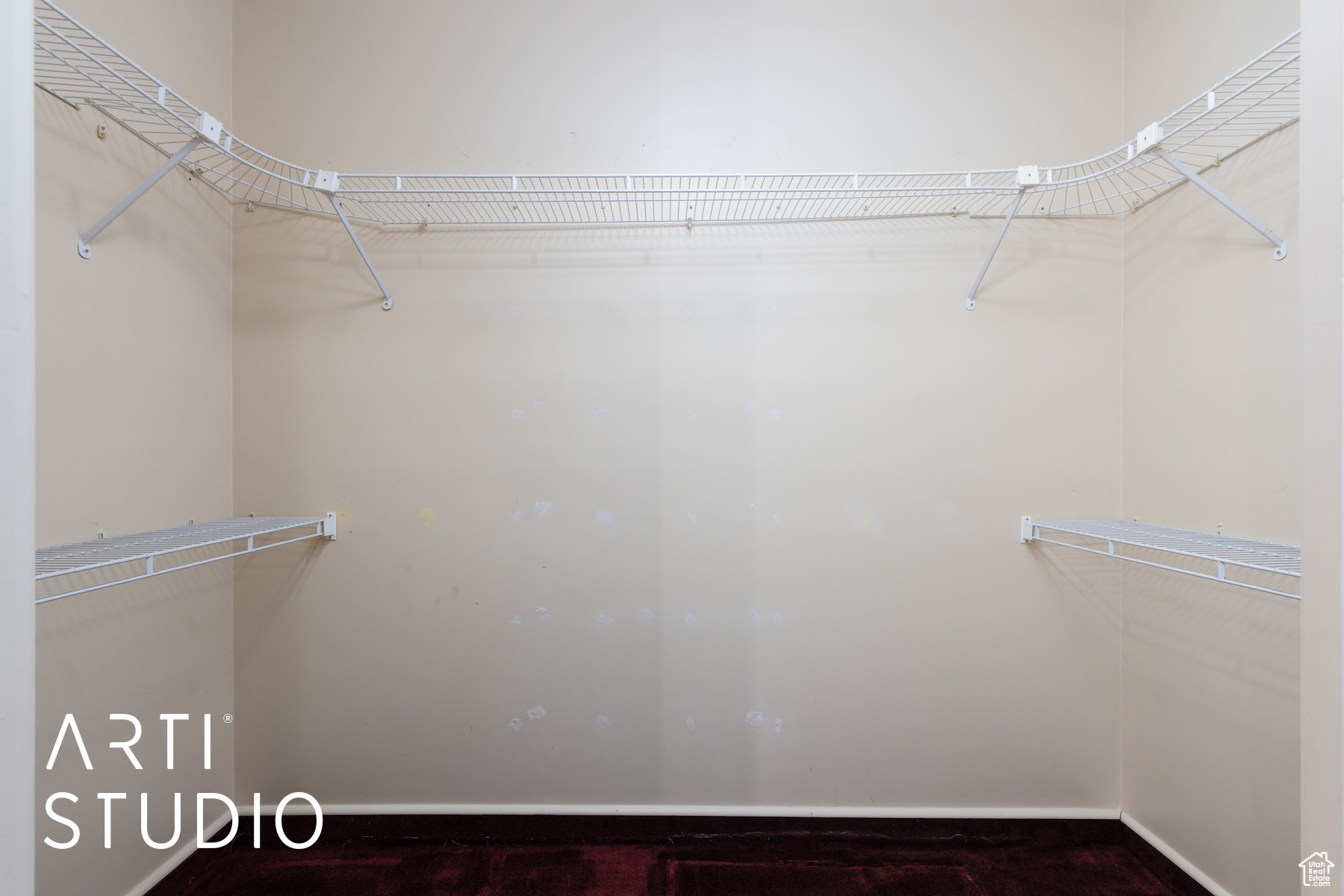 OAK CREEK - Residential Income