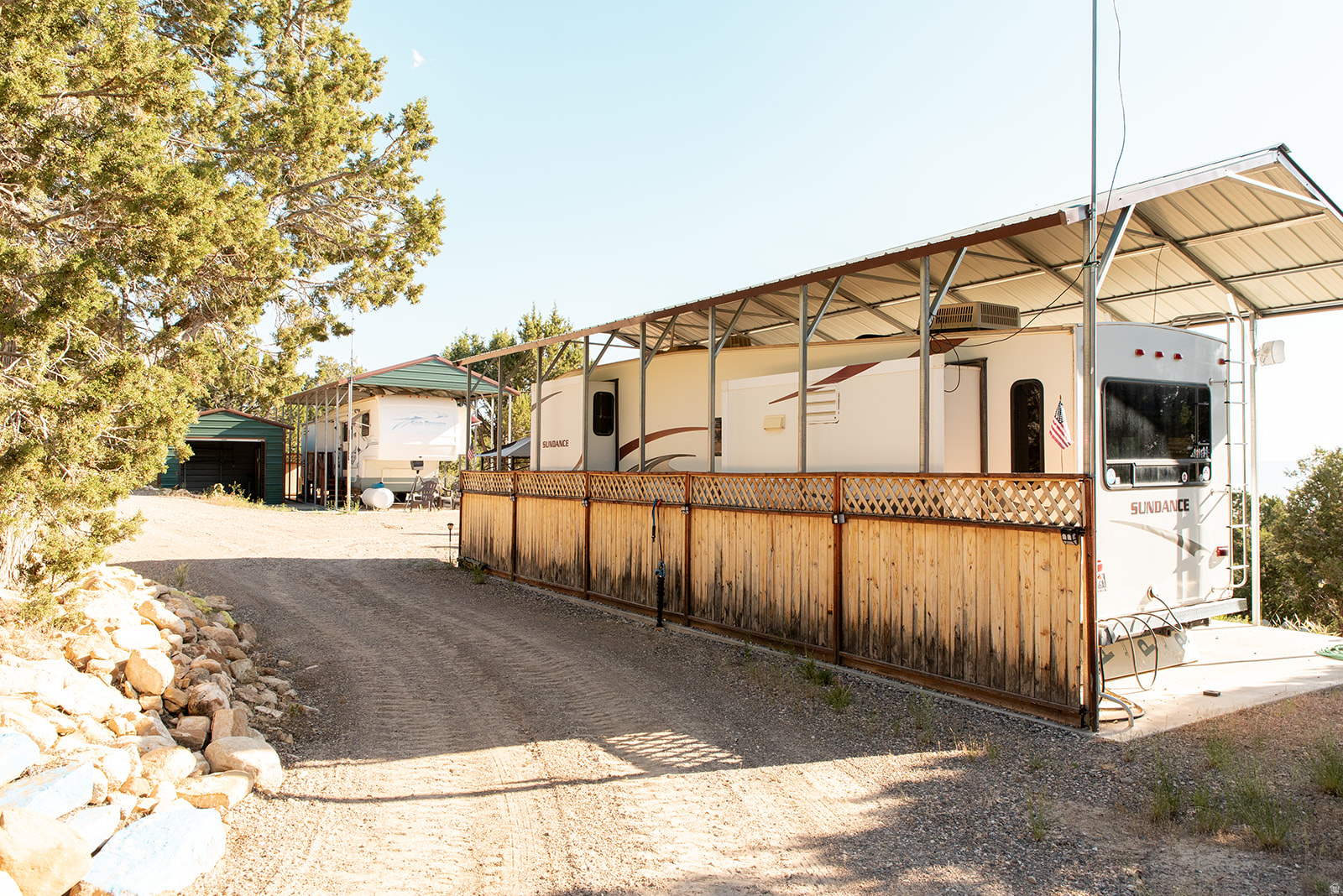 SKYLINE MOUNTAIN RESORT - Land