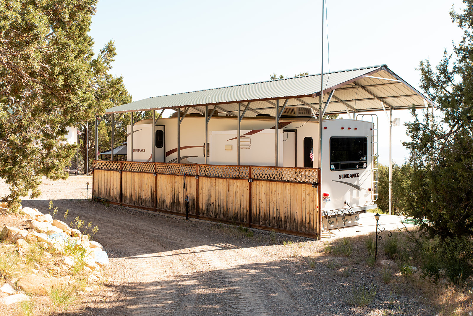 SKYLINE MOUNTAIN RESORT - Land