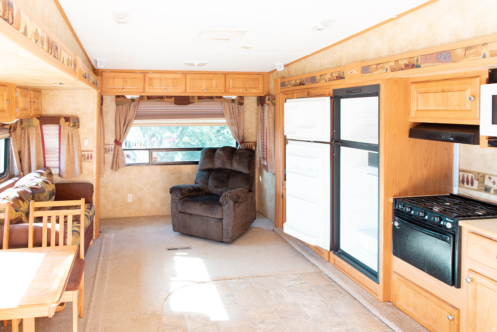 SKYLINE MOUNTAIN RESORT - Land